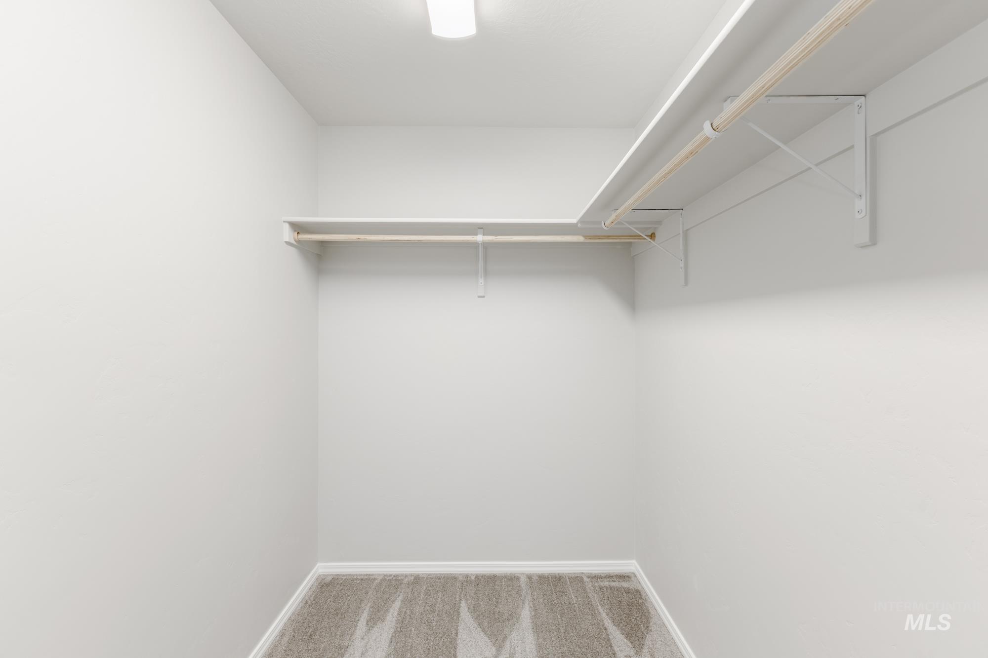 5008 Blue Silver St Property Photo 27