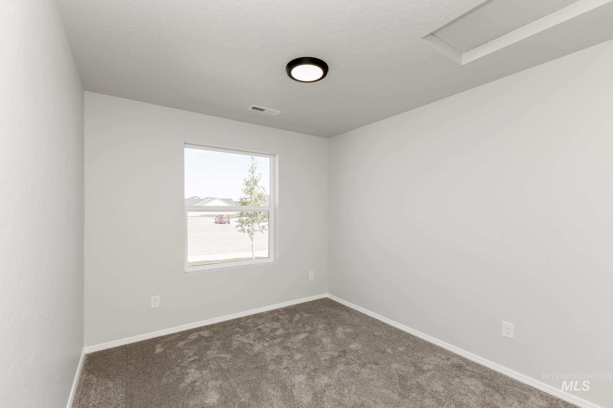 5004 Blue Silver St Property Photo 12
