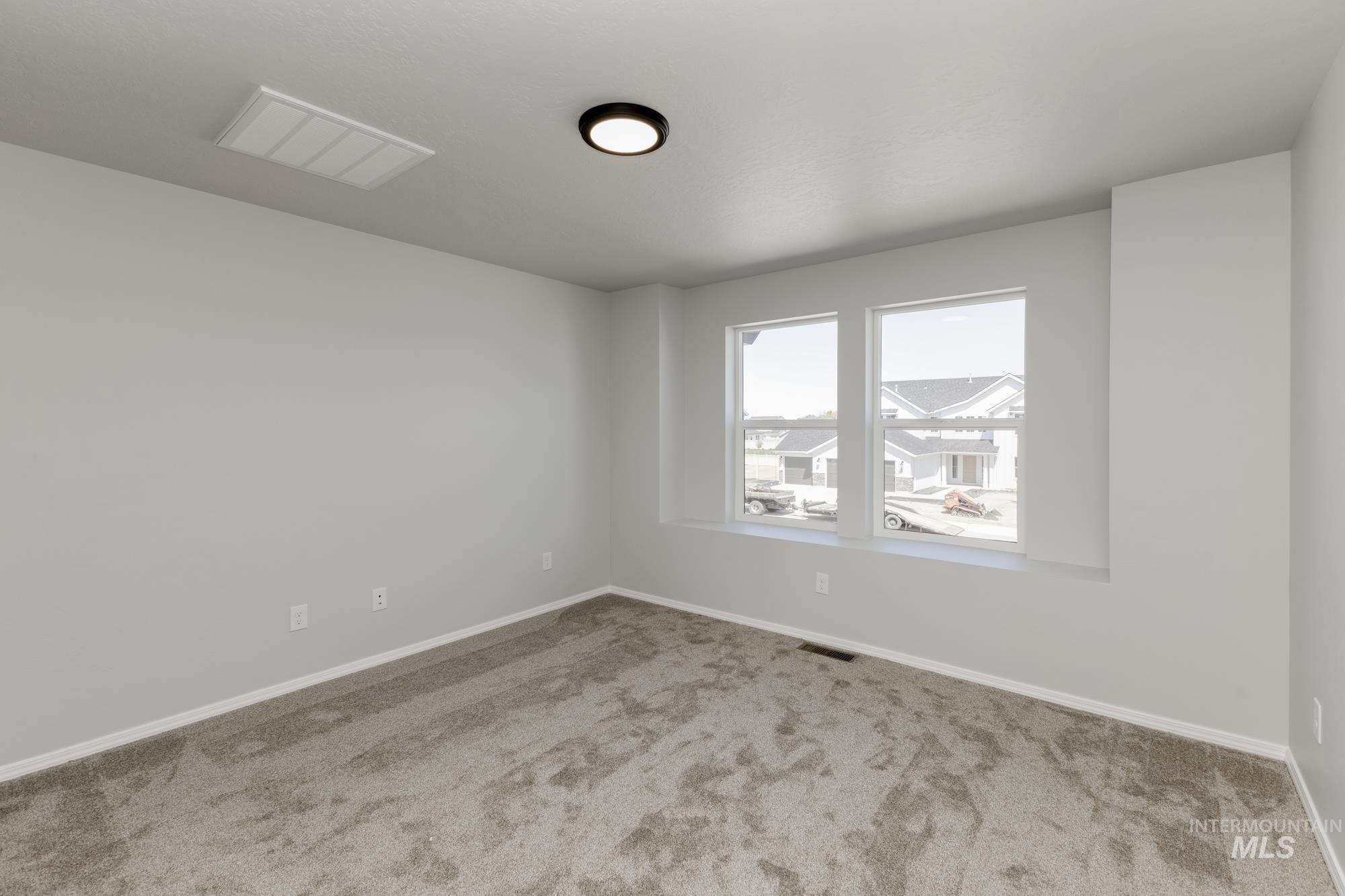 5004 Blue Silver St Property Photo 14