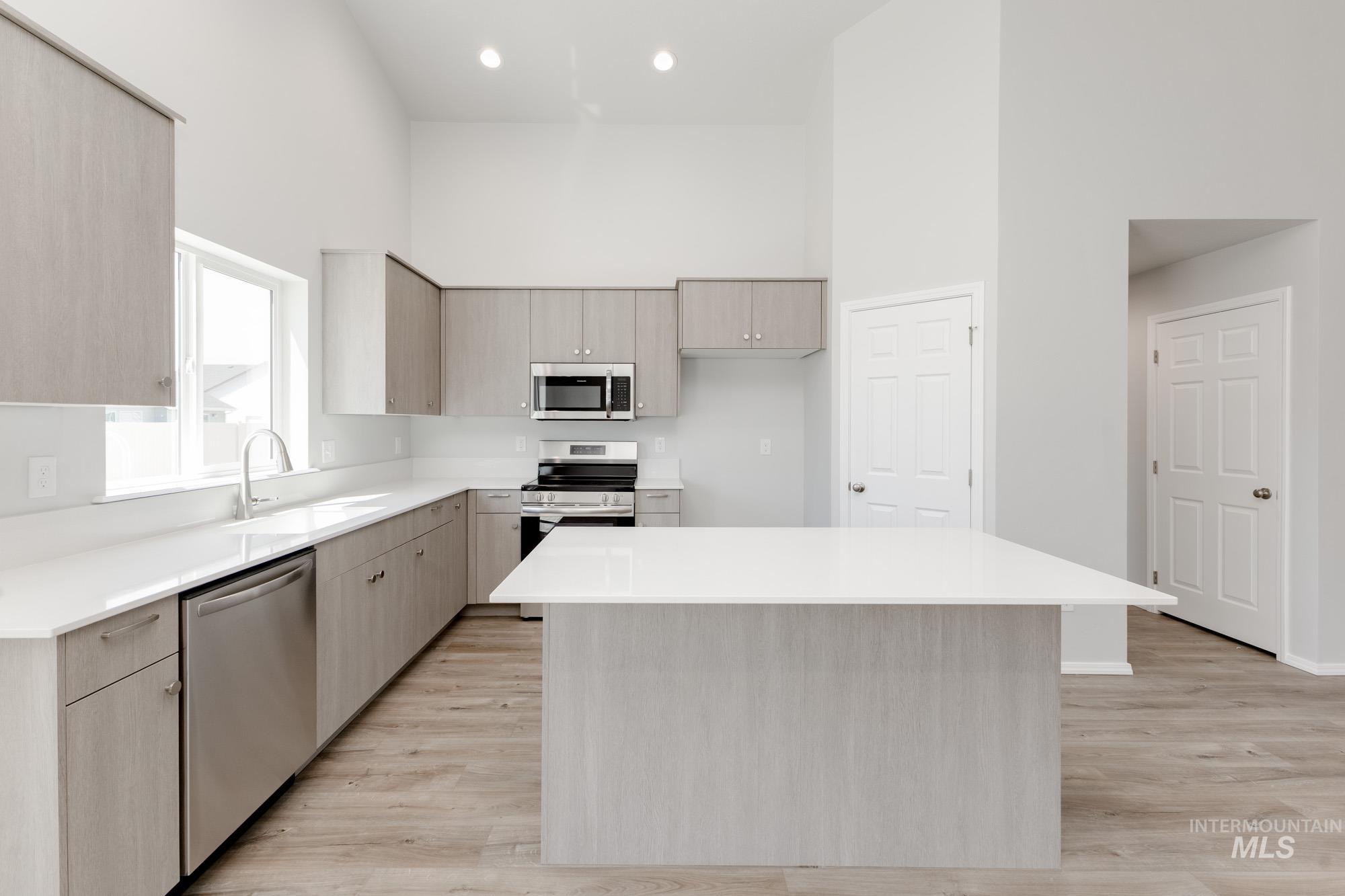 4916 Blue Silver St Property Photo 4