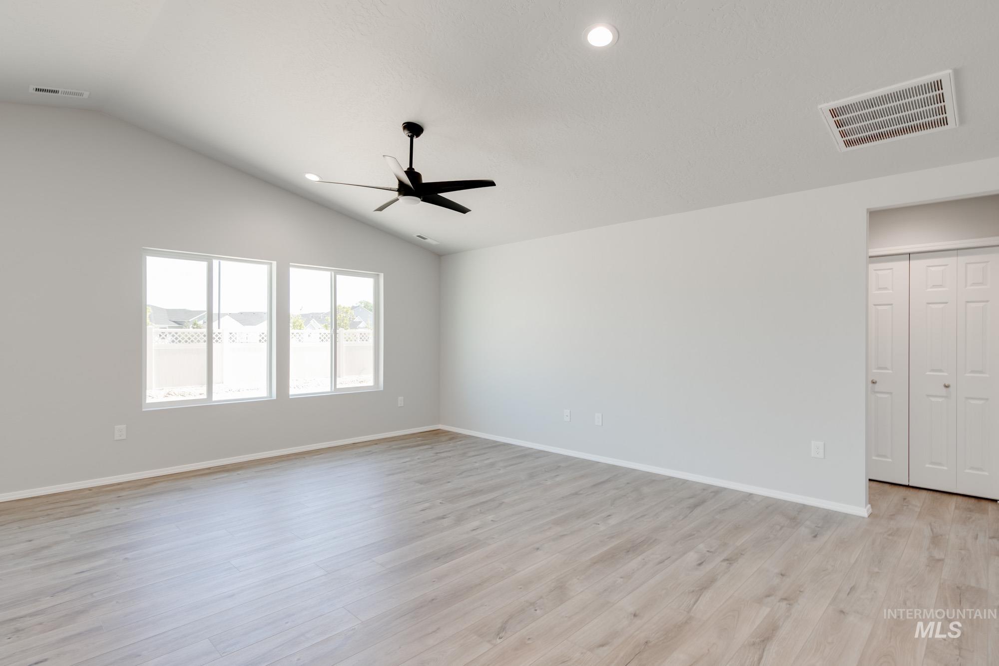 220 Idalou Way Property Photo 12