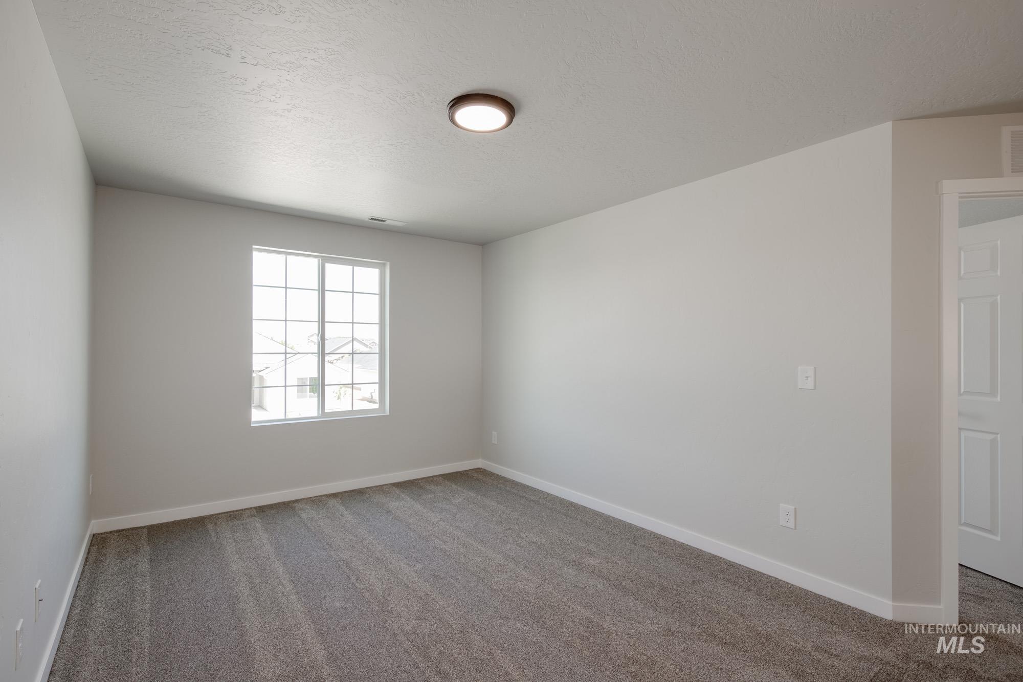 705 W Snowy Owl St Property Photo 19