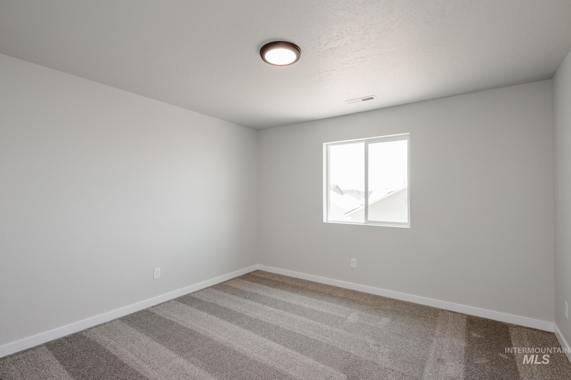 705 W Snowy Owl St Property Photo 22