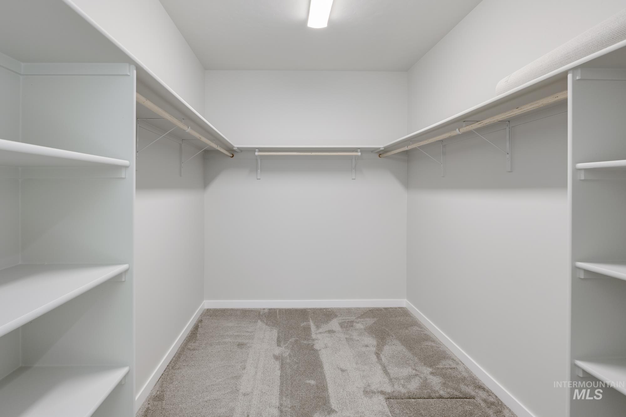 629 W Snowy Owl St Property Photo 20