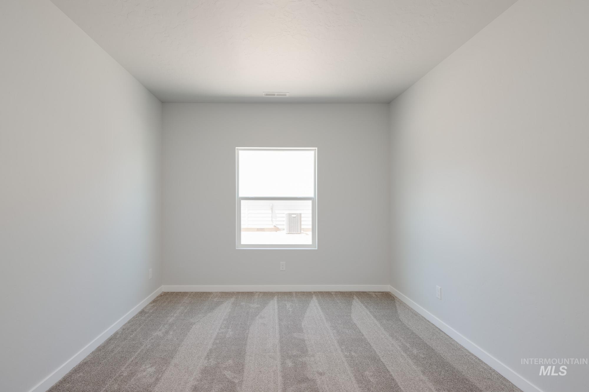 611 W Snowy Owl St Property Photo 21