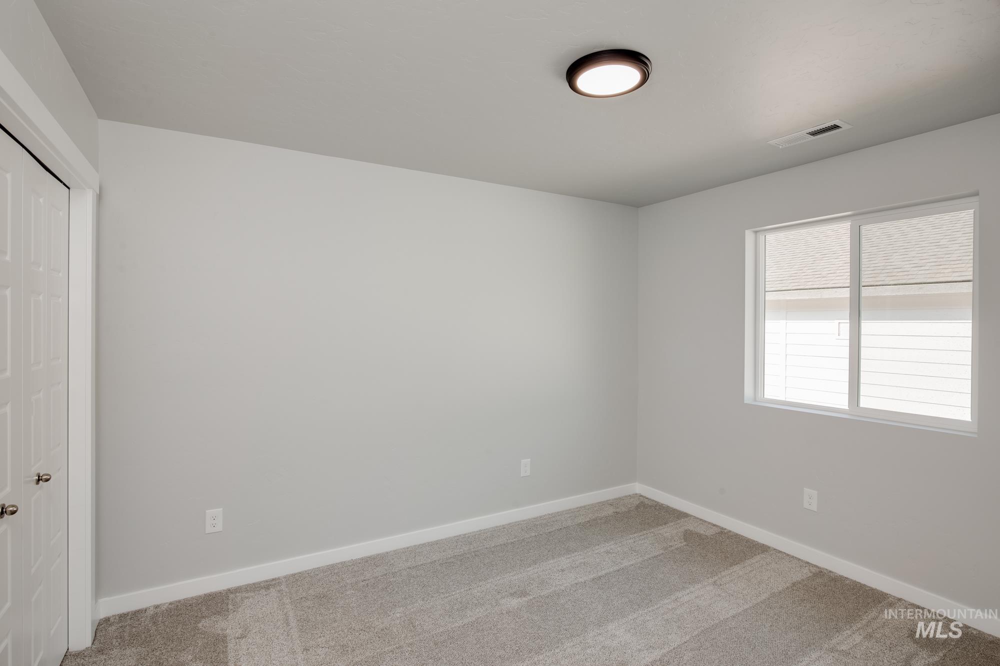 748 W Snowy Owl St Property Photo 14