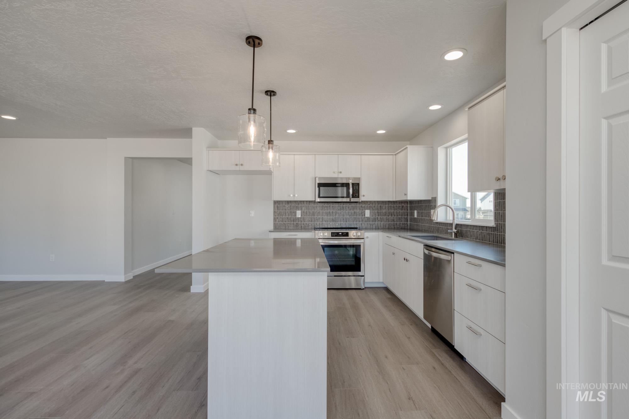2884 W Animas Creek Dr Property Photo 6