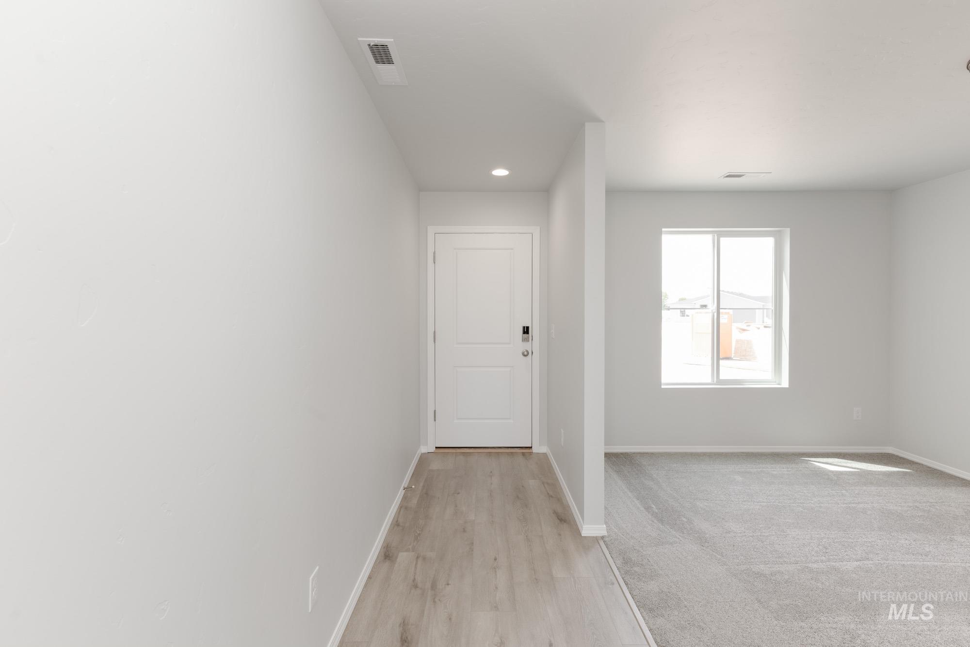 2828 N Arroyo Vista Way Property Photo 2