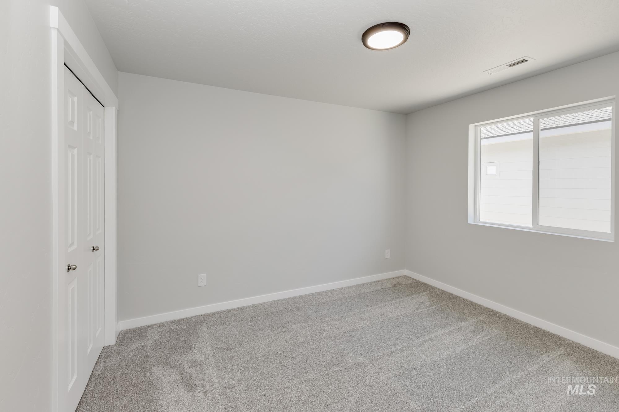 1436 N Coltsfoot Ave Property Photo 13