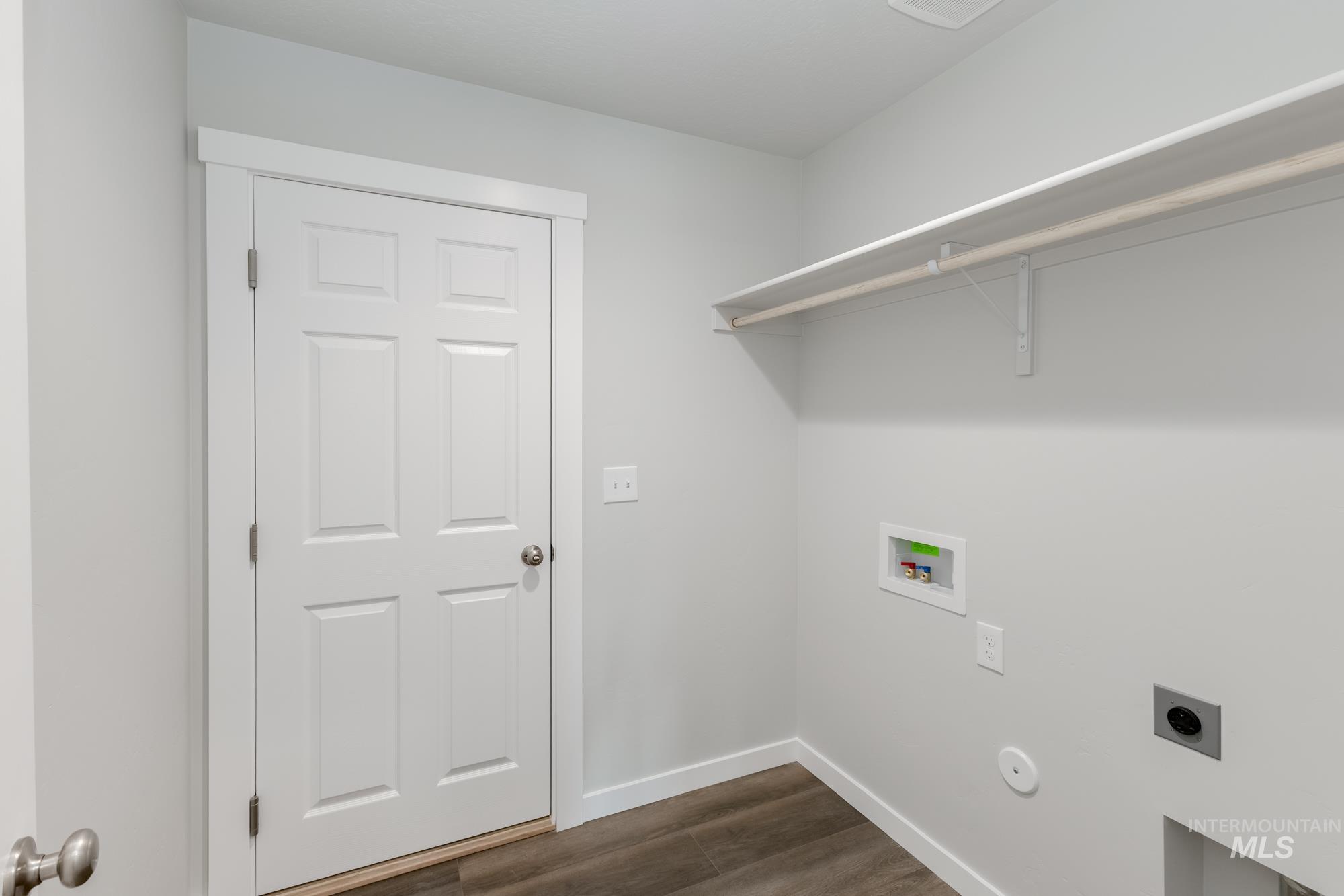 1436 N Coltsfoot Ave Property Photo 14