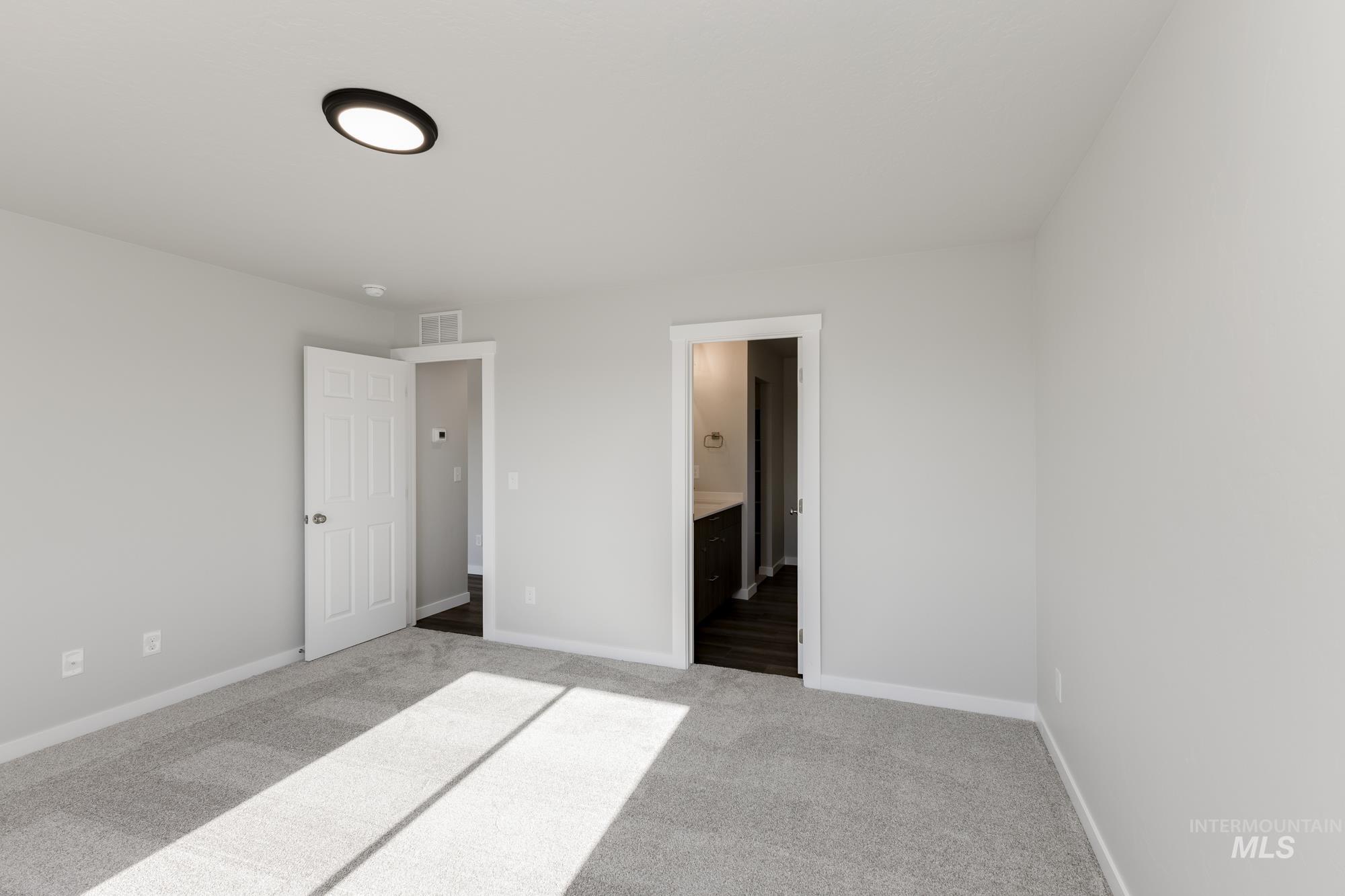 1436 N Coltsfoot Ave Property Photo 17