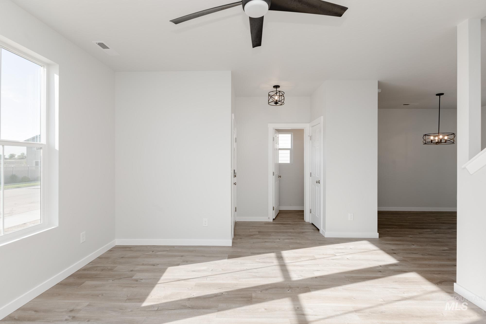 2839 N Rocky Bottom Way Property Photo 8