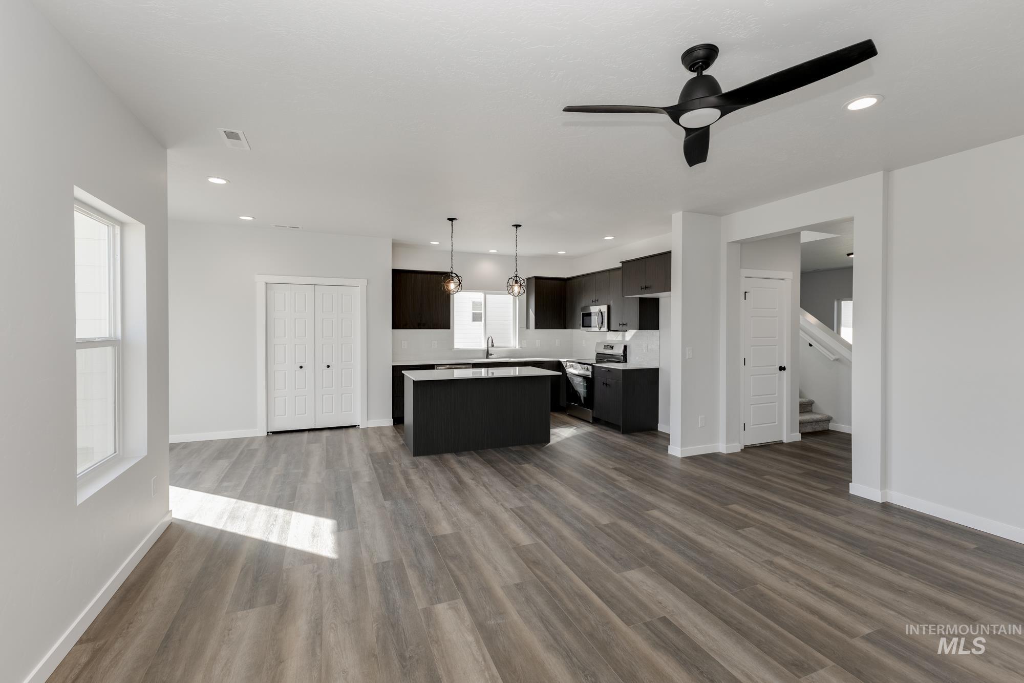 3018 N Star Garnet Way Property Photo 5