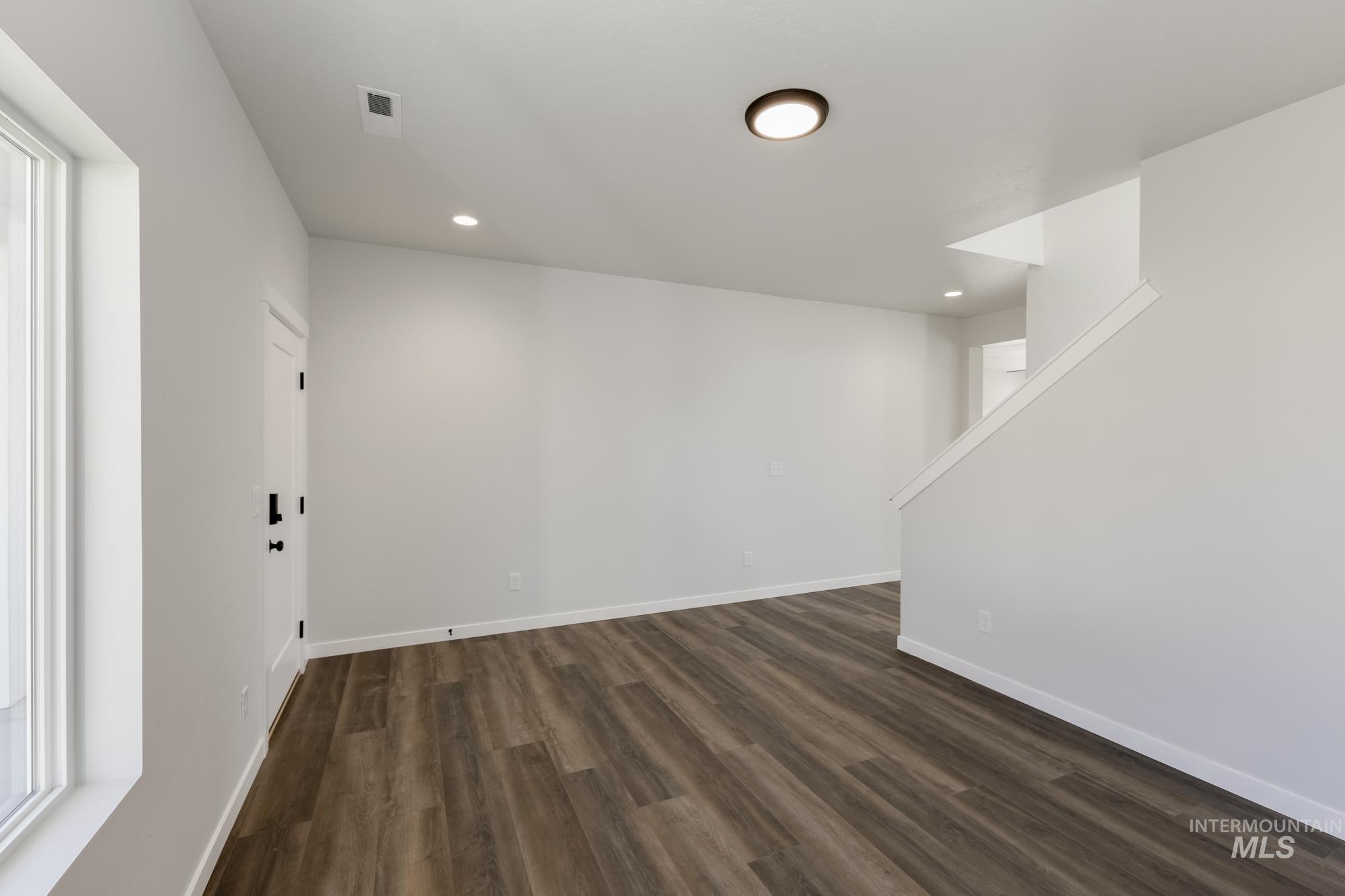 3018 N Star Garnet Way Property Photo 7