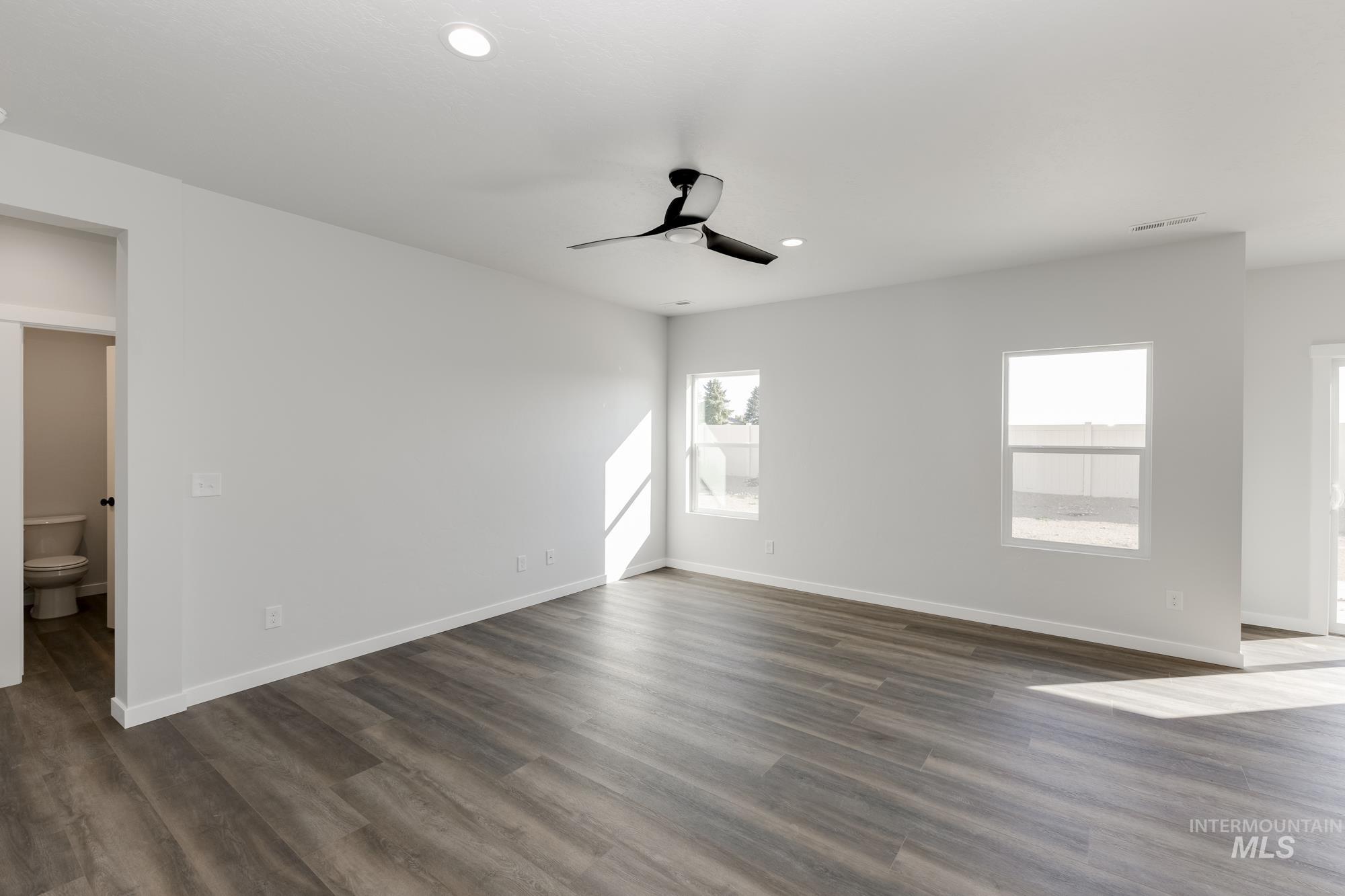 3018 N Star Garnet Way Property Photo 8