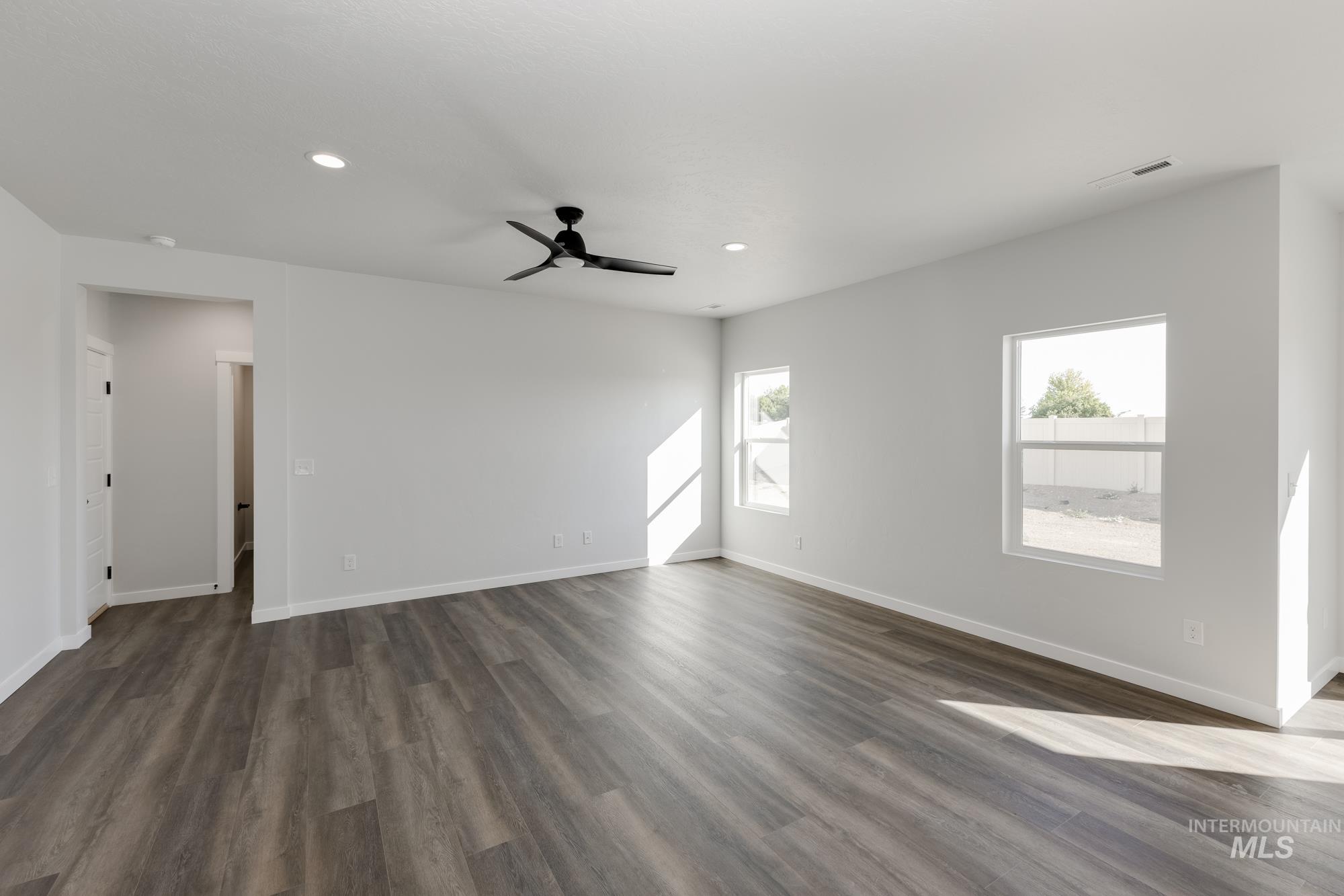 3018 N Star Garnet Way Property Photo 9