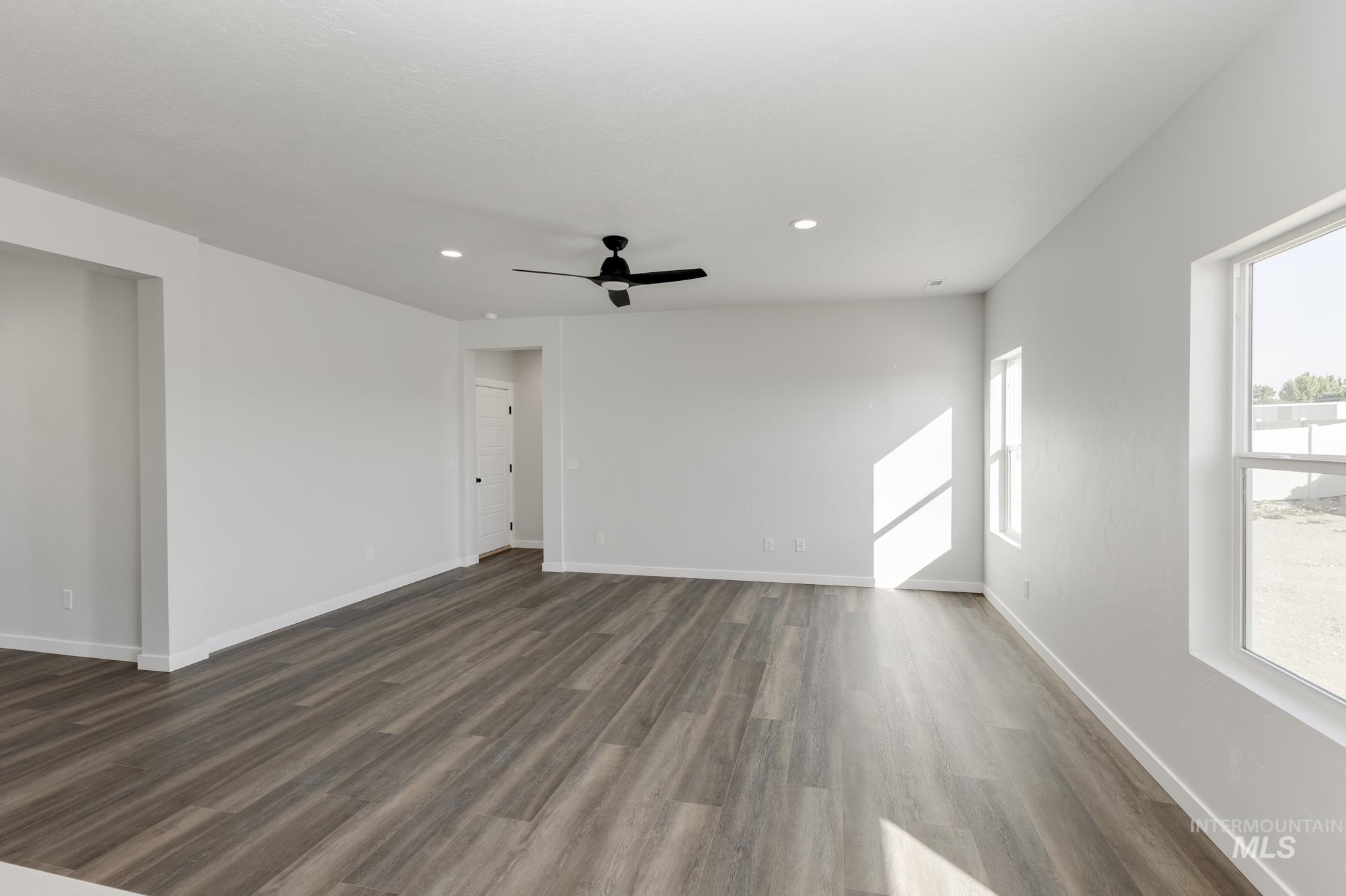 3018 N Star Garnet Way Property Photo 10