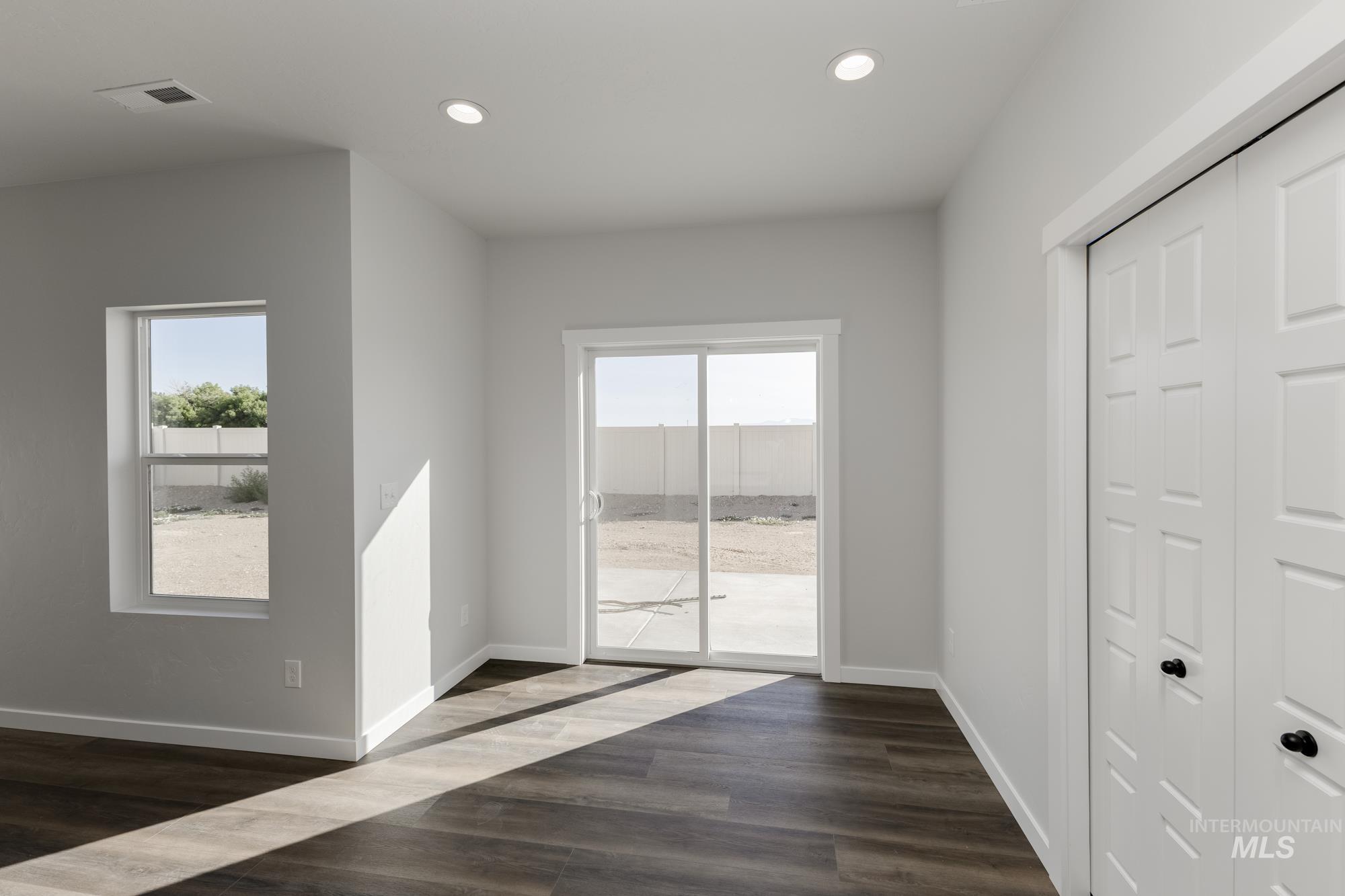 3018 N Star Garnet Way Property Photo 11