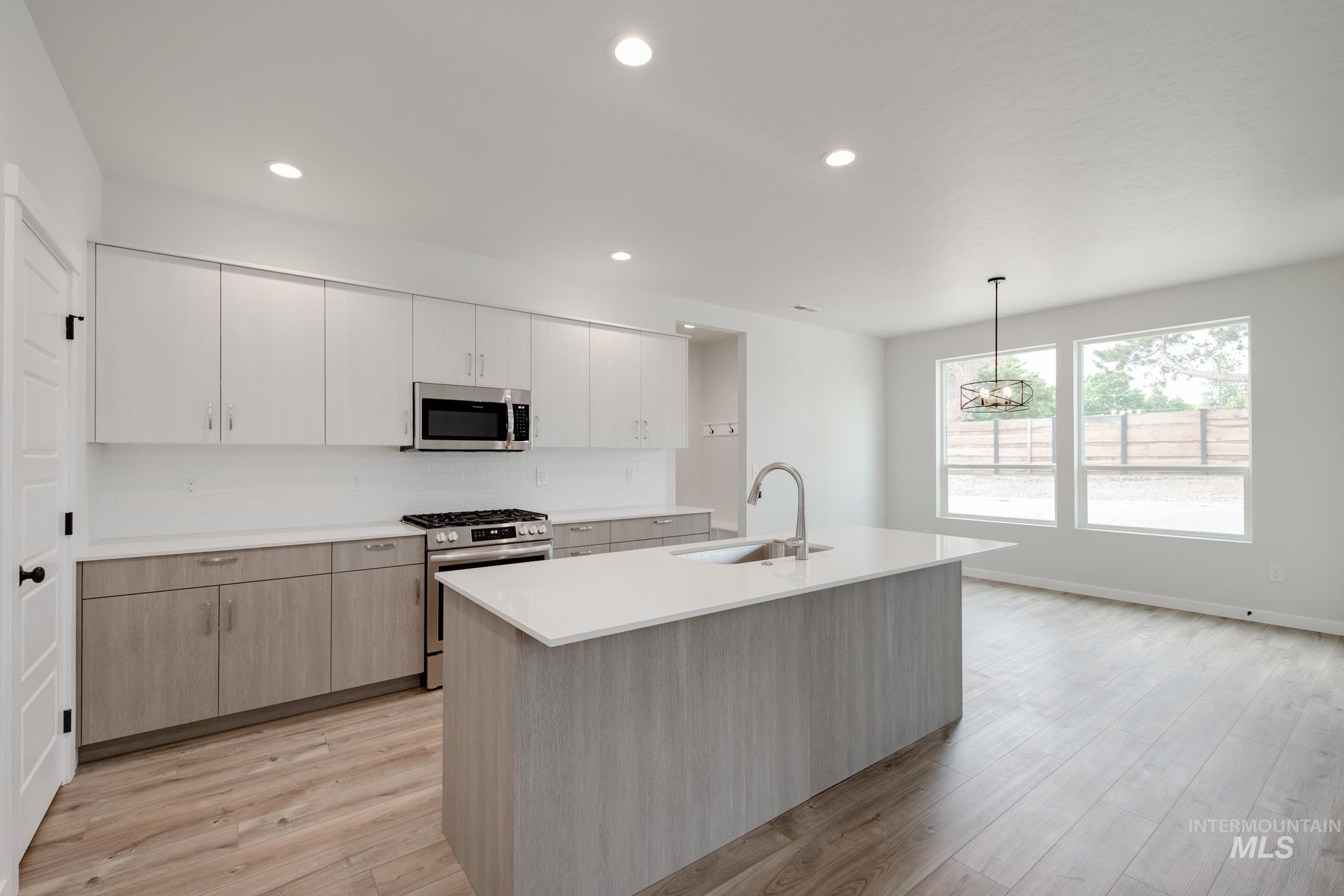 10059 W Lyrical Dr Property Photo 3