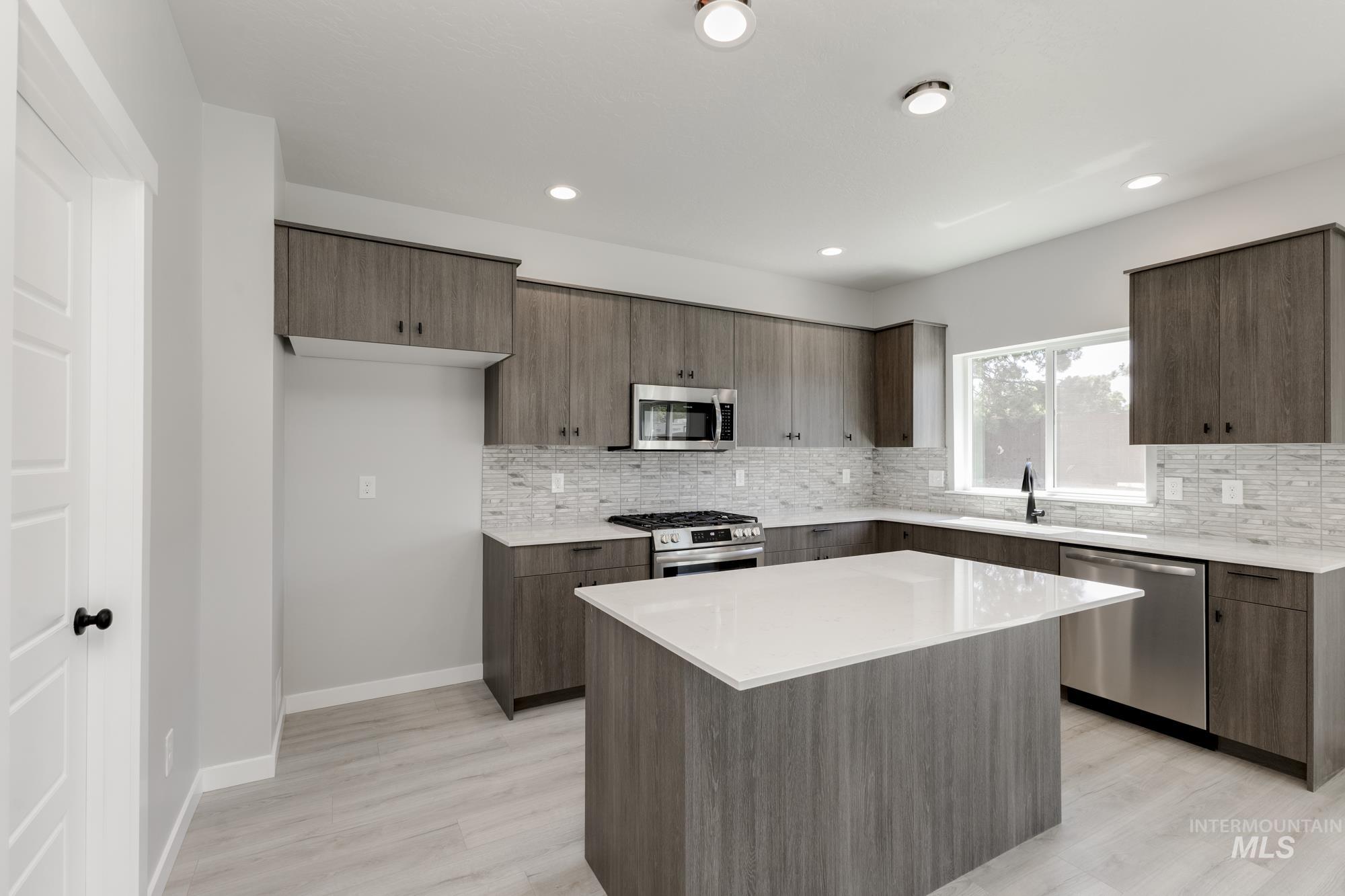 10065 W Lyrical Dr Property Photo 3