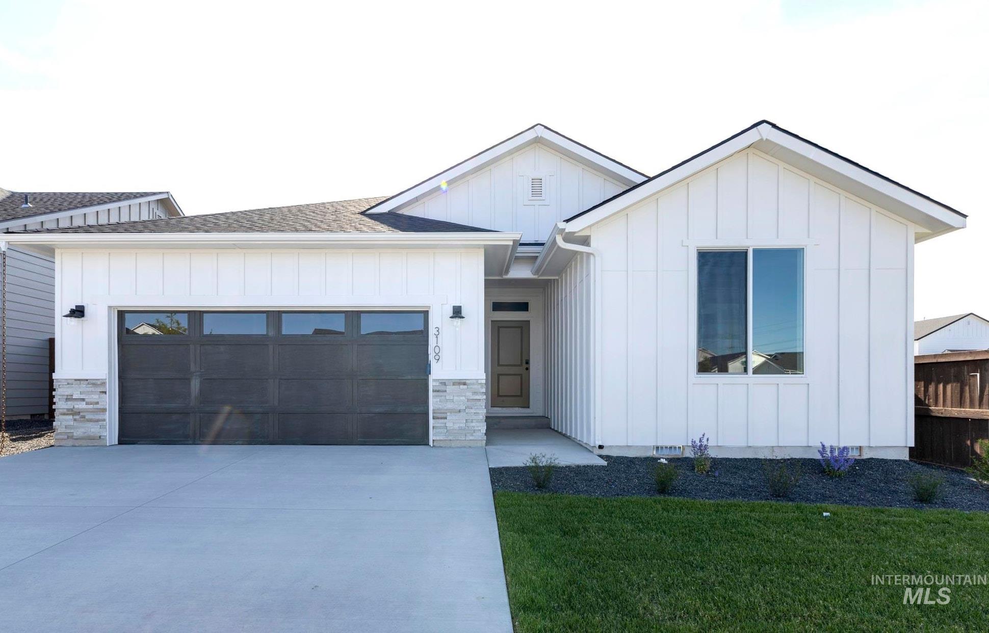 3109 S Carie Ave Property Photo 1