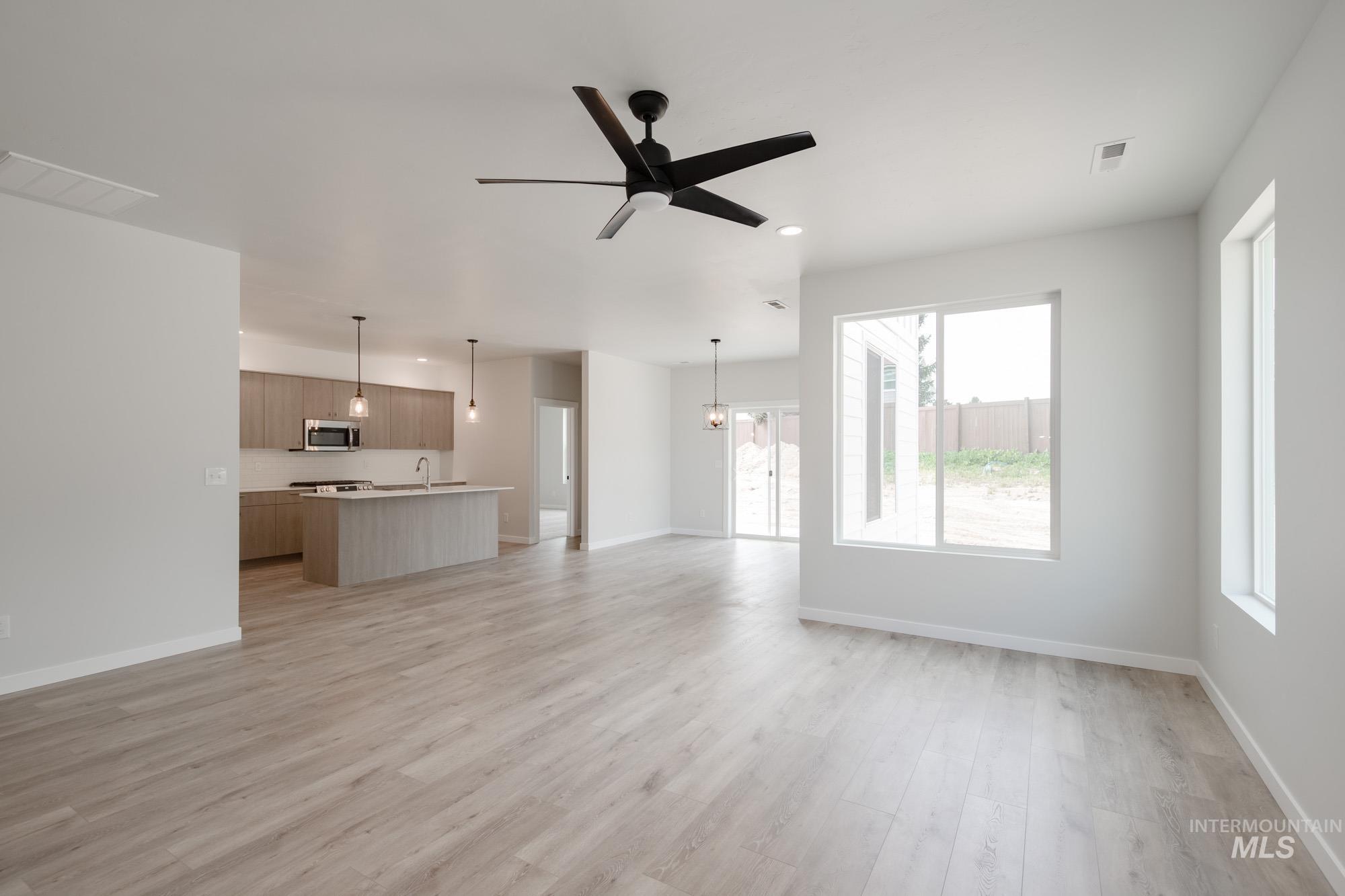 10111 W La Jolla Ct Property Photo 10