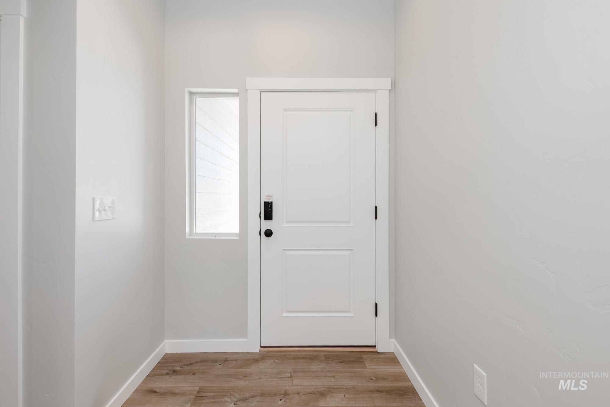 10127 W La Jolla Ct Property Photo 3