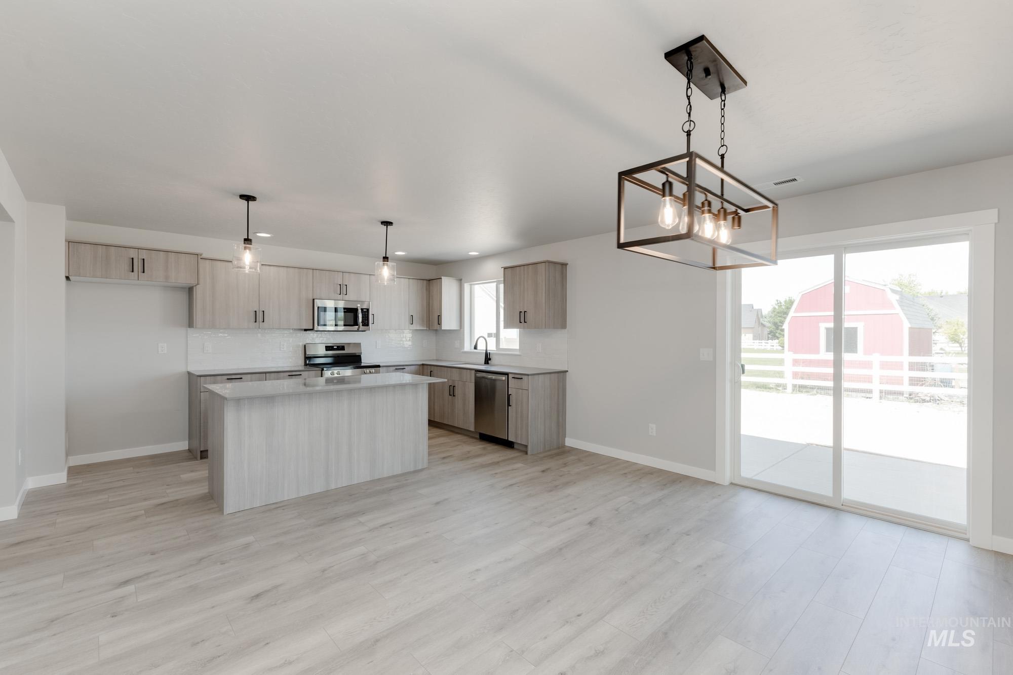 8525 S Tyrion Way Property Photo 6