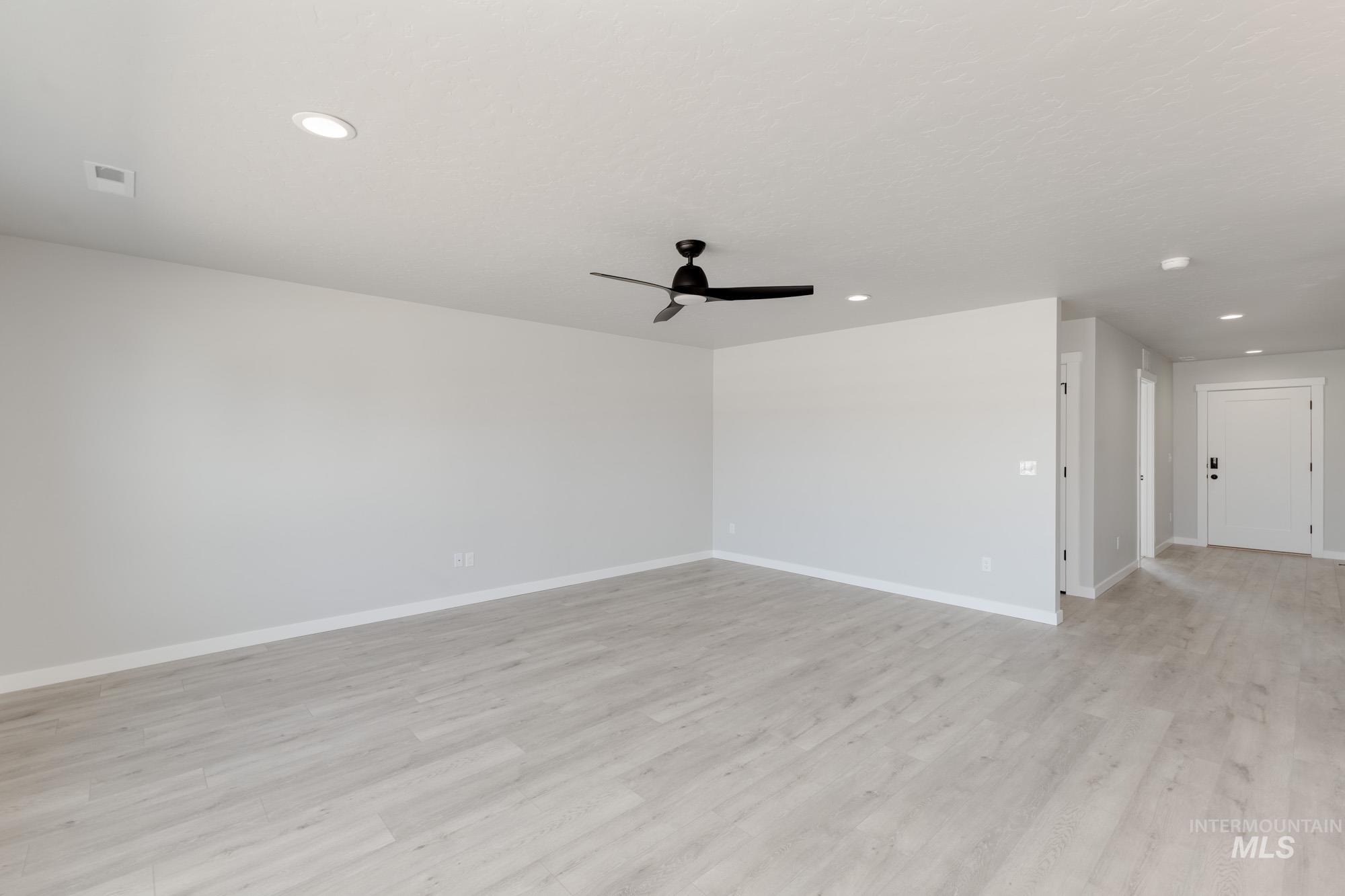 8525 S Tyrion Way Property Photo 10