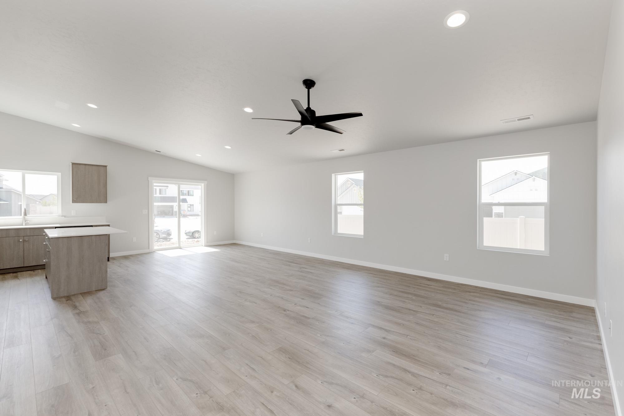8530 S Tyrion Way Property Photo 8