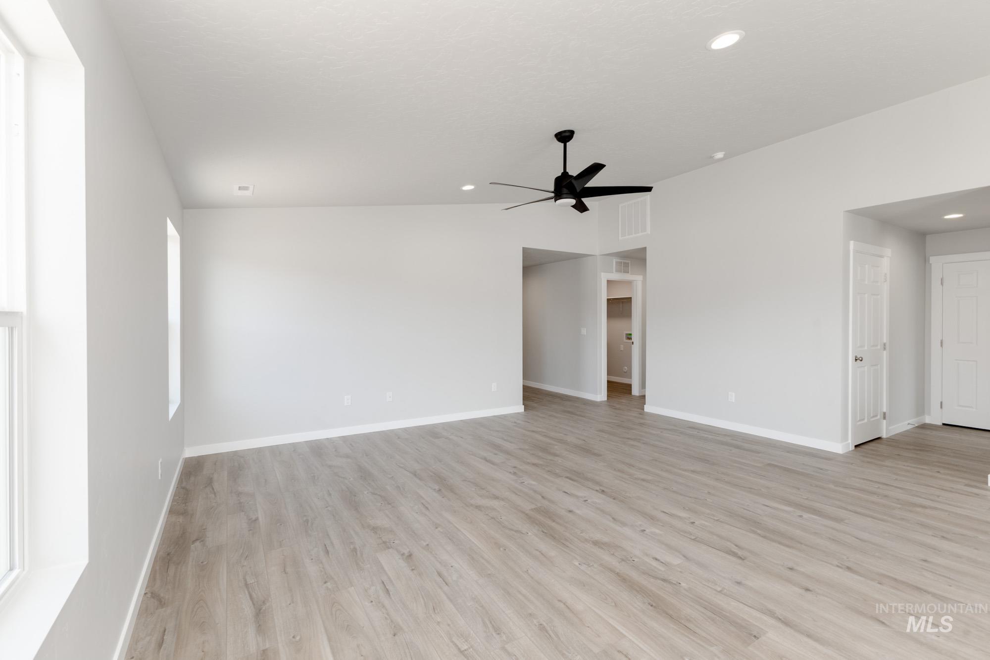 8530 S Tyrion Way Property Photo 9