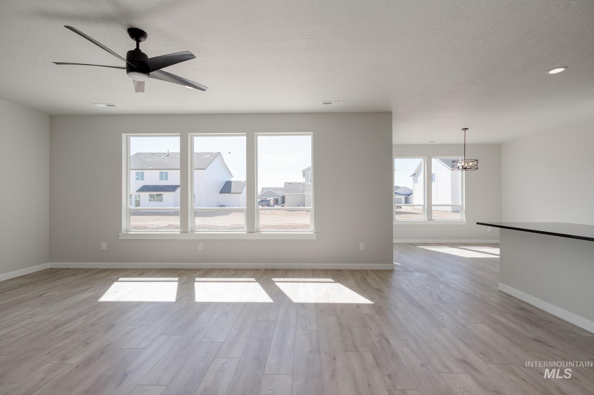 6676 S Warm Lake Ave Property Photo 13