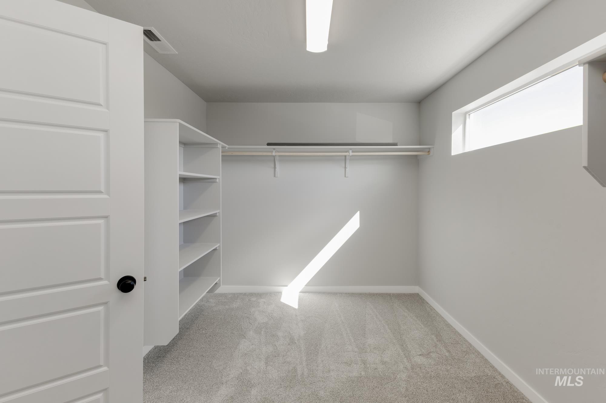 13726 Oliver Street Property Photo 30