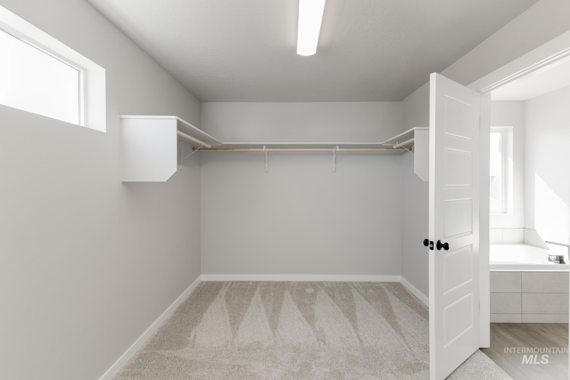 13726 Oliver Street Property Photo 31