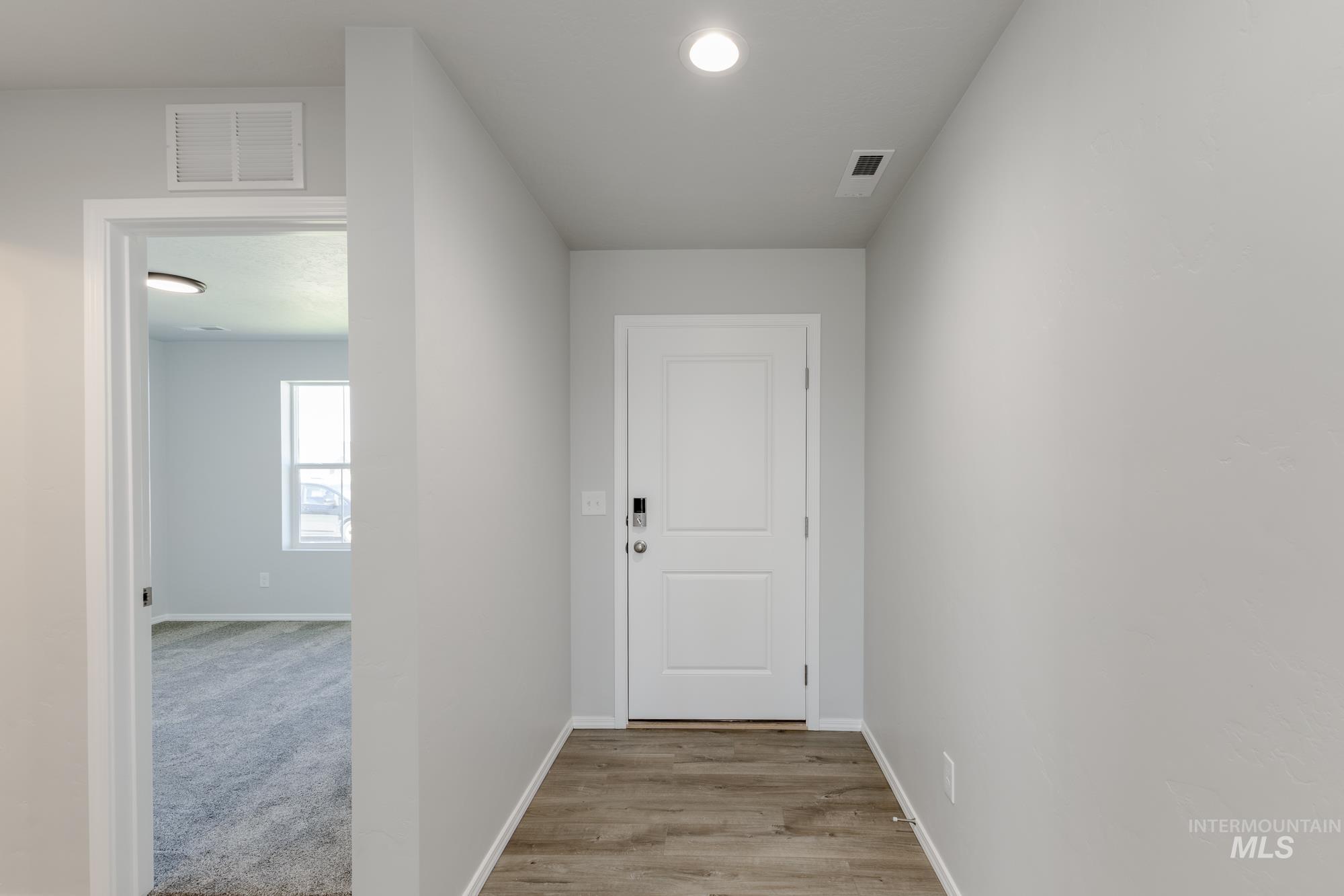 13389 Regrade St Property Photo 2