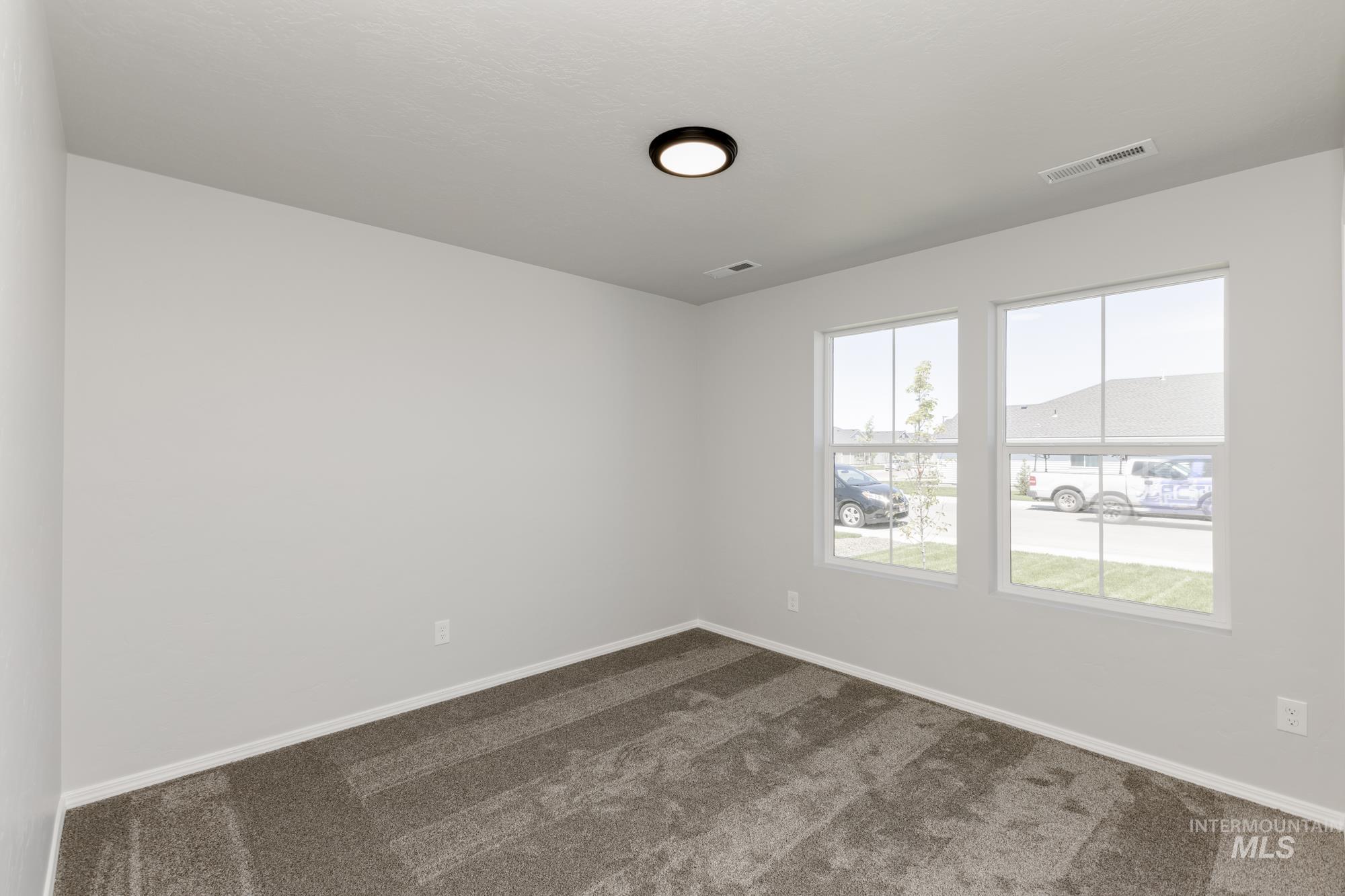 13389 Regrade St Property Photo 12