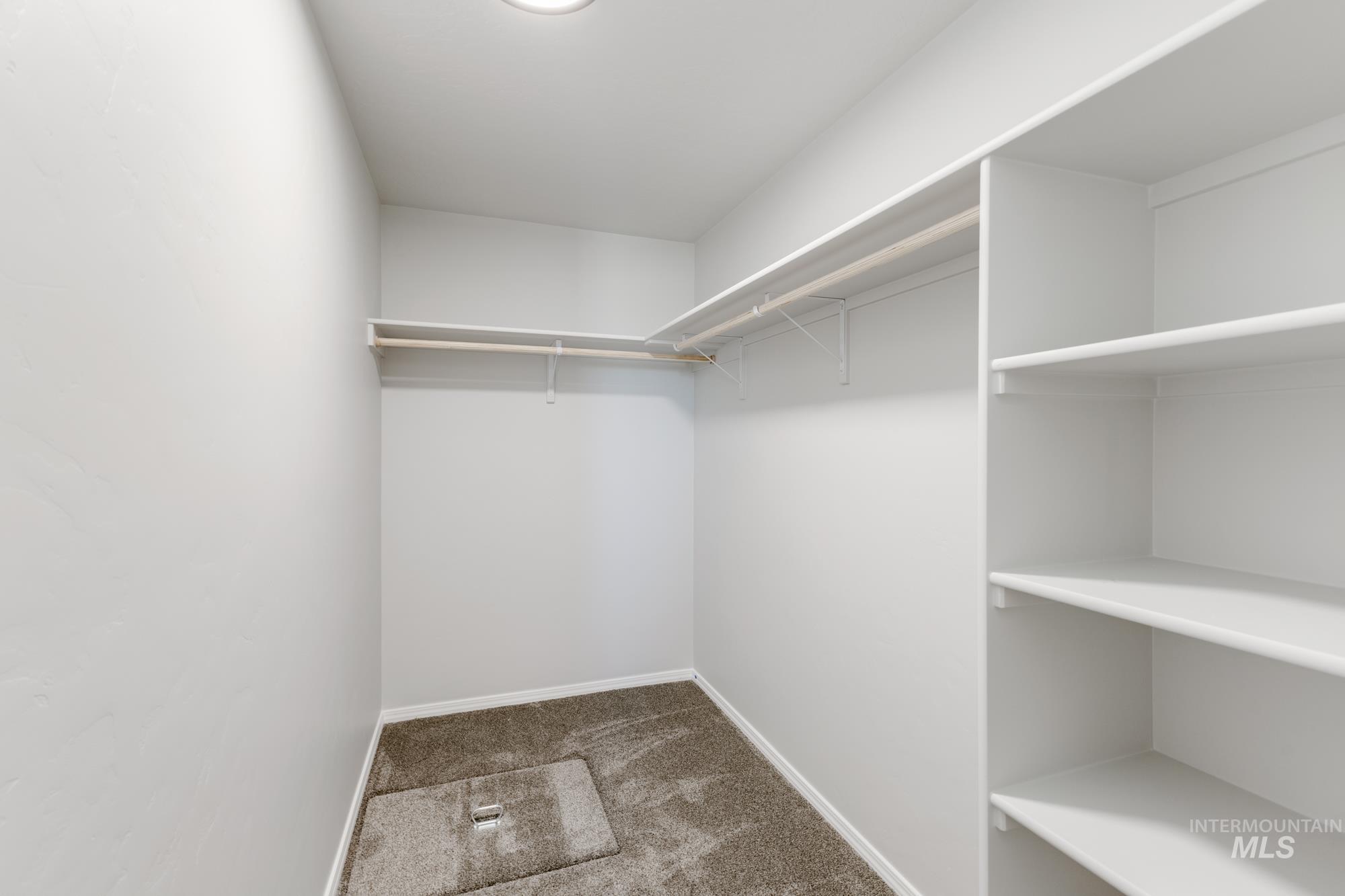13389 Regrade St Property Photo 19