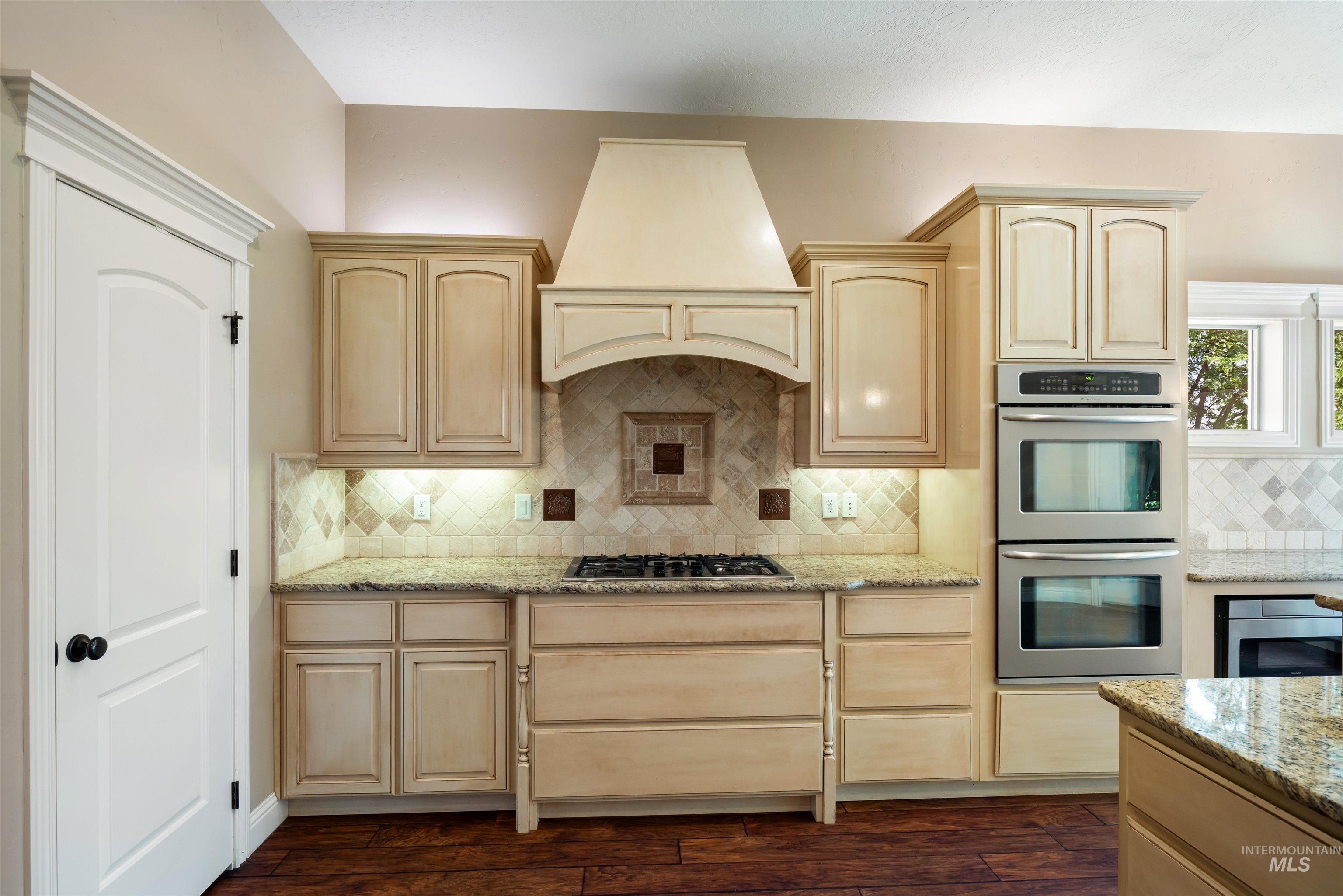 4965 S Nickel Creek Ave Property Photo 11