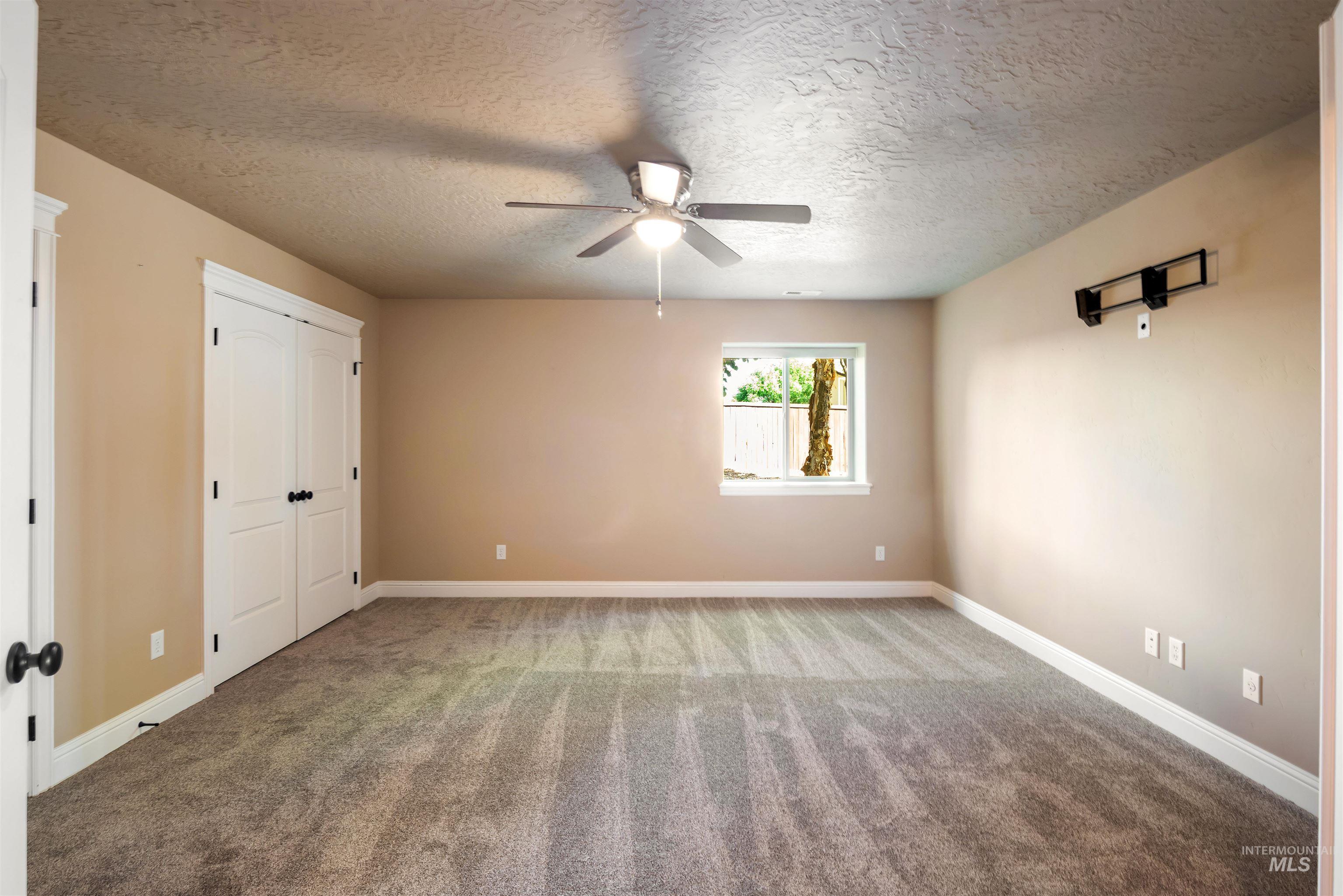 4965 S Nickel Creek Ave Property Photo 20