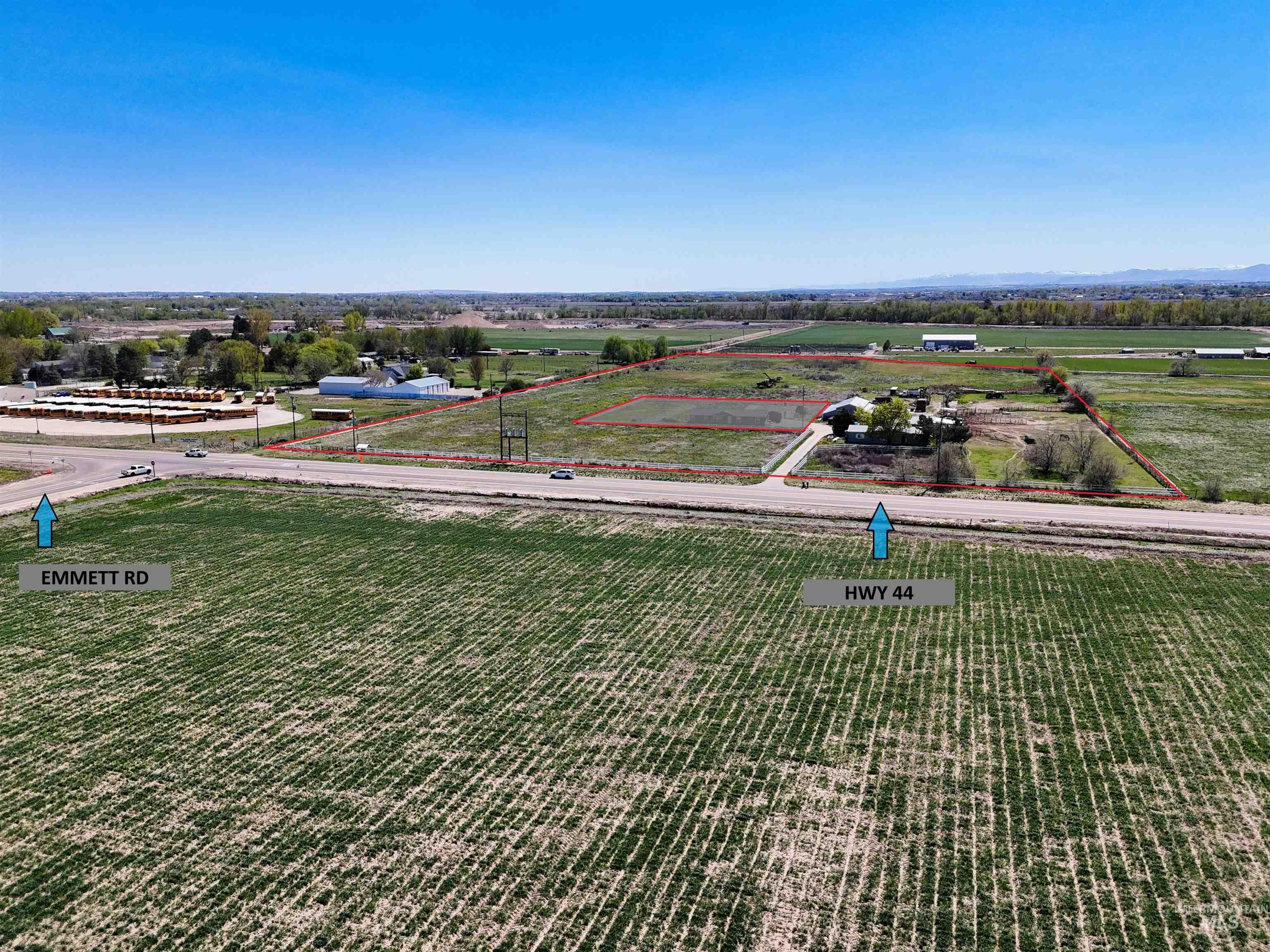 13087 Hwy 44 Property Photo 8