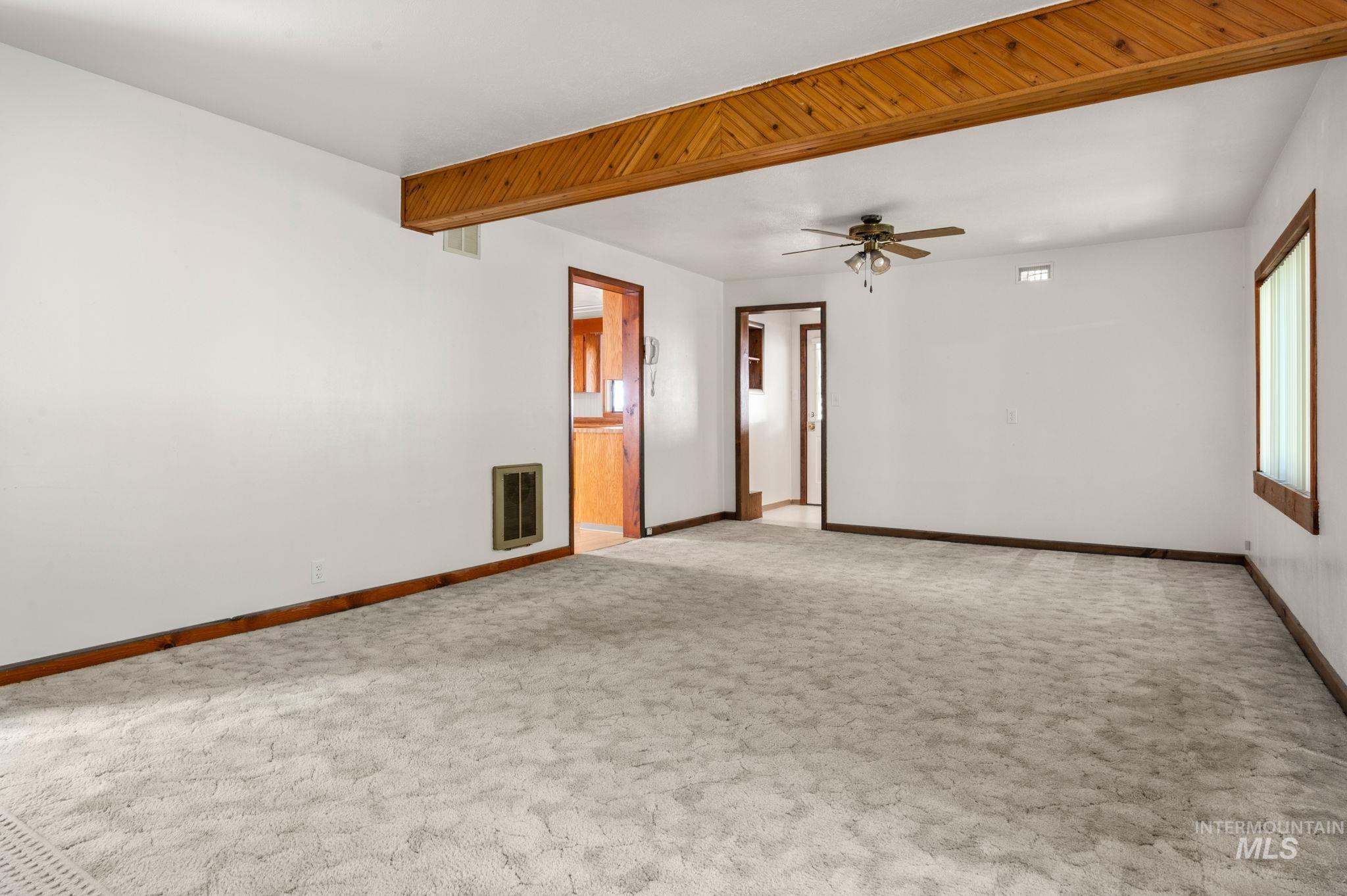 364 Harmony Heights Loop Property Photo 5