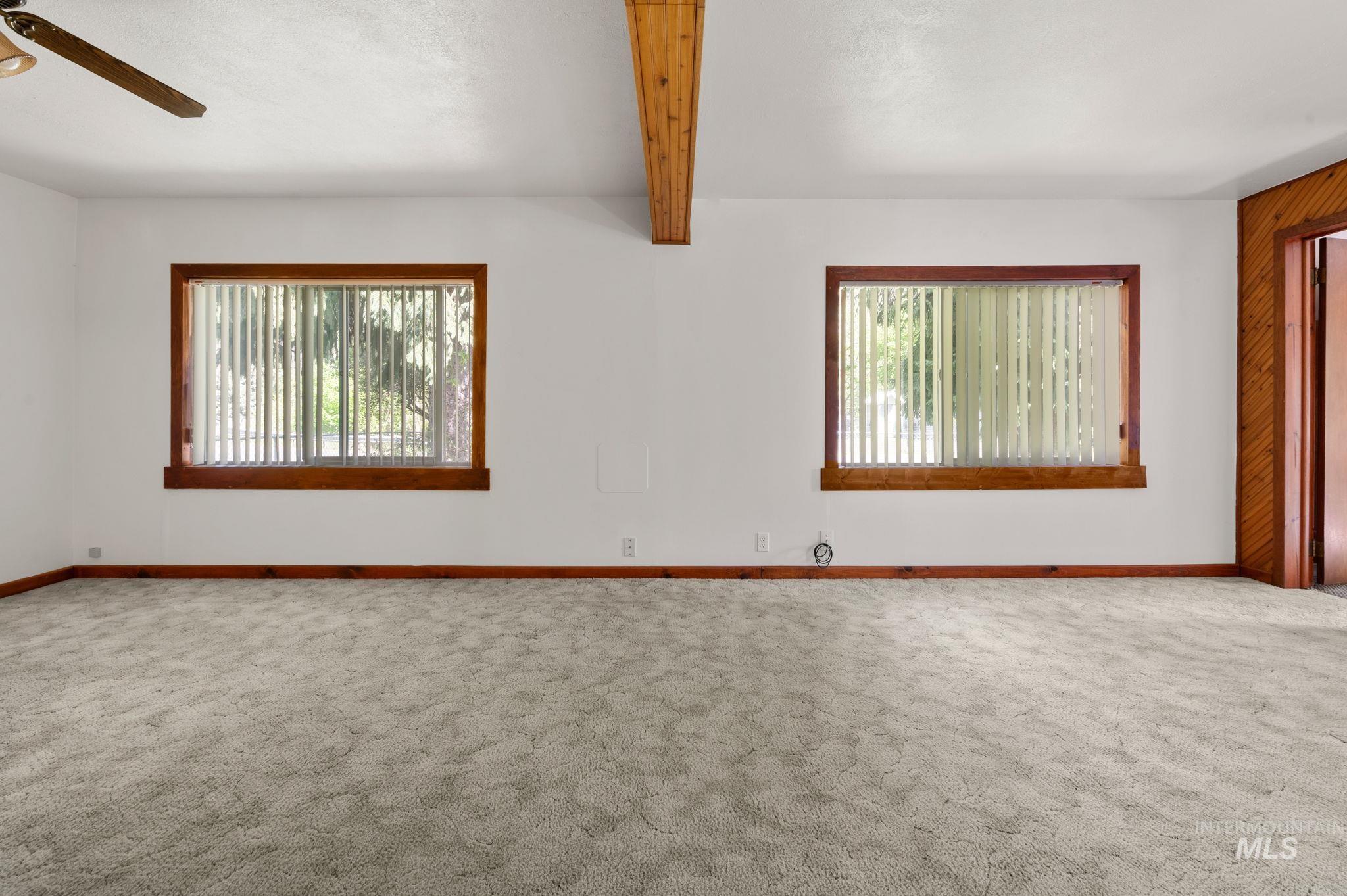 364 Harmony Heights Loop Property Photo 6