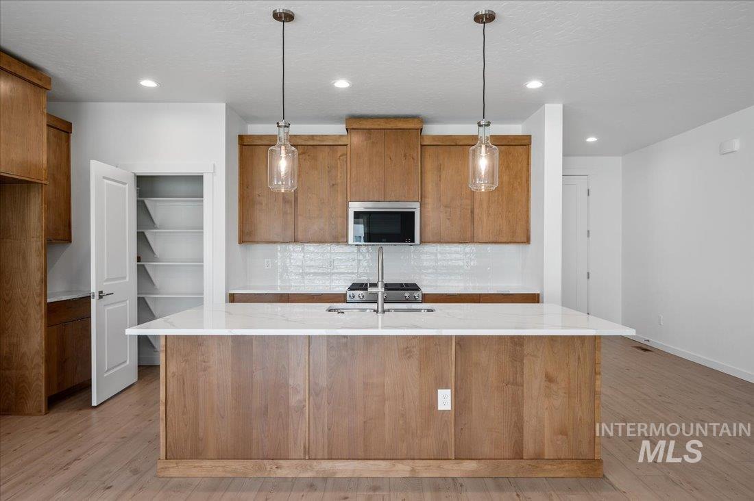 8367 S Cobalt Sky Ave Property Photo 10