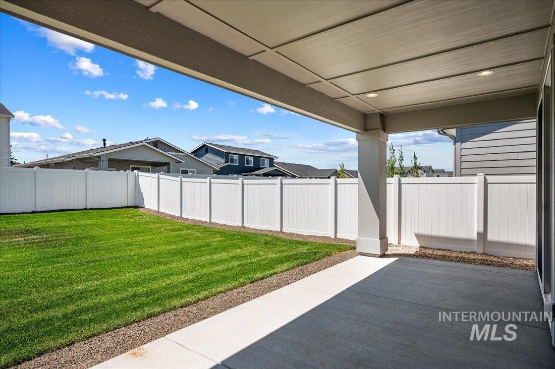8367 S Cobalt Sky Ave Property Photo 25
