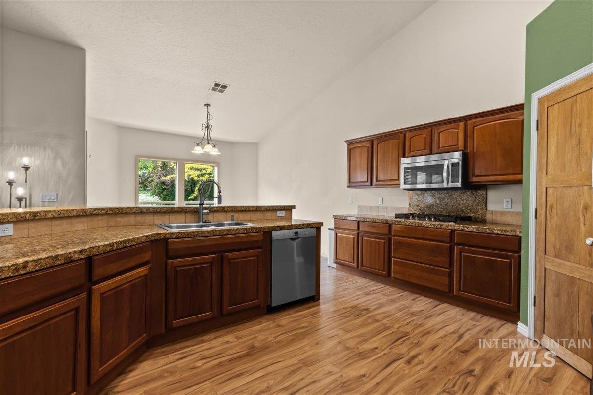 2491 W Maracay Dr Property Photo 13