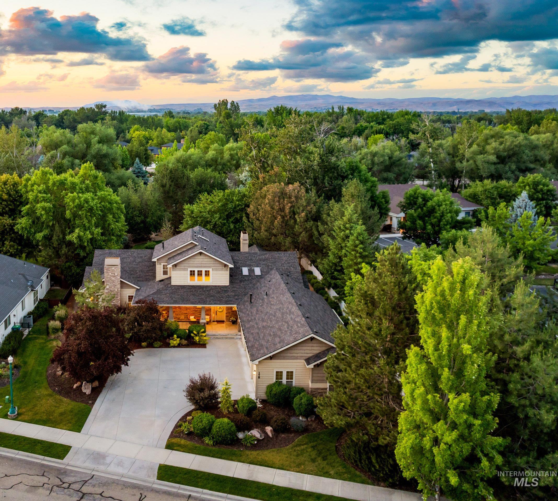 178 Cottonwood Ct Property Photo 2