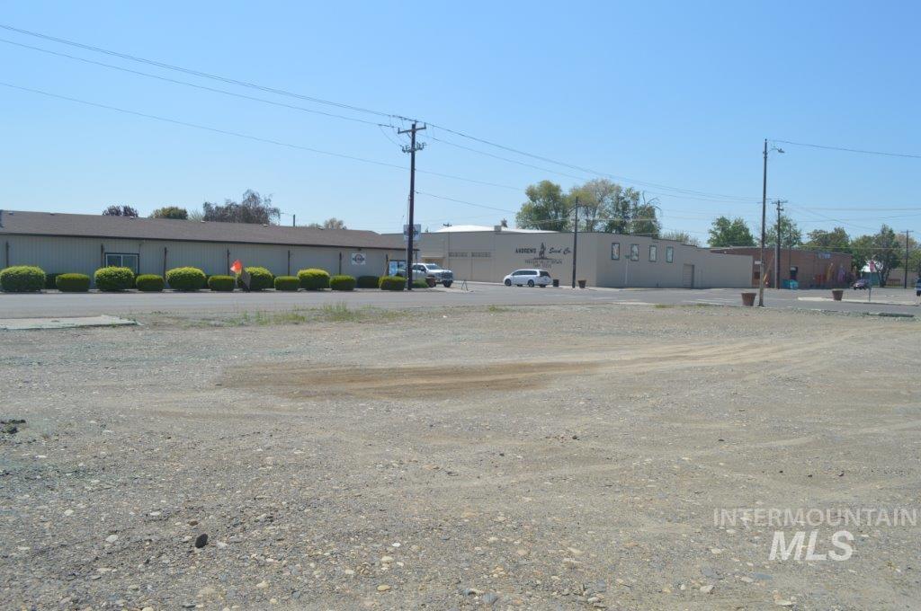 490 S Oregon Property Photo 7