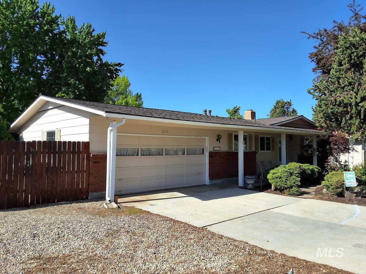 8395 W Golse Dr Property Photo 4