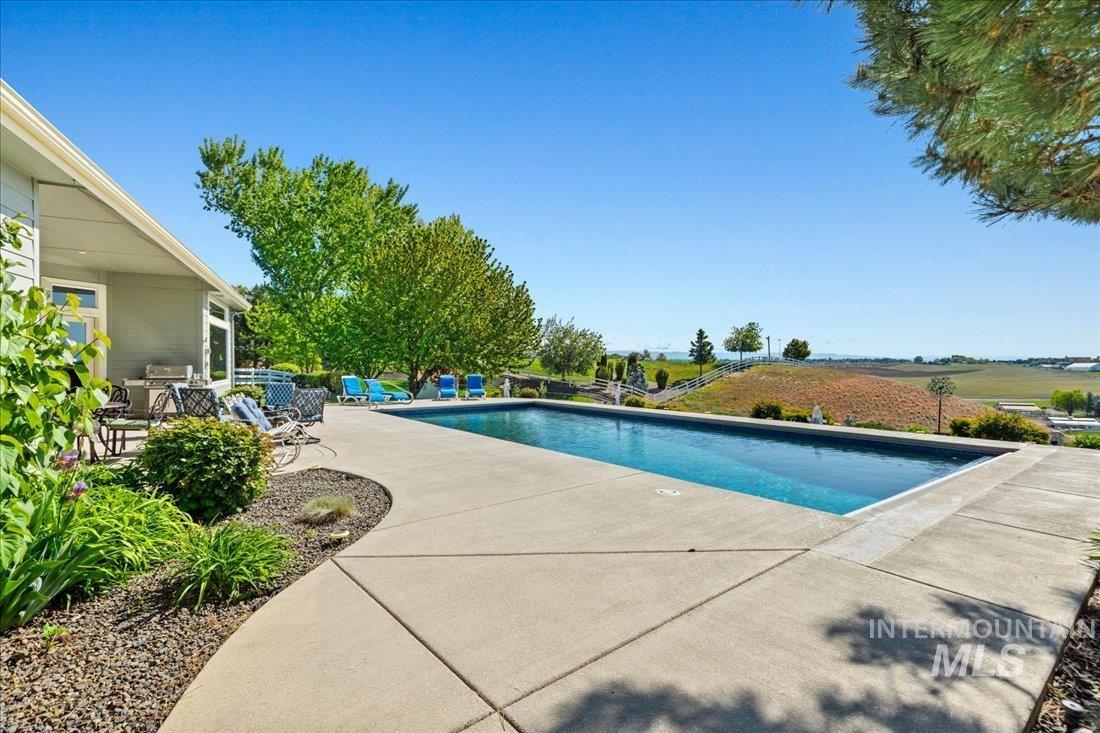 25458 W Deep Canyon Dr Property Photo 4