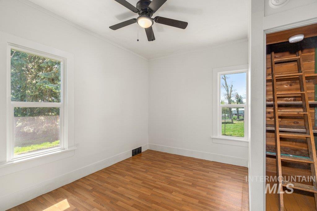 1045 N Beech Rd Property Photo 12